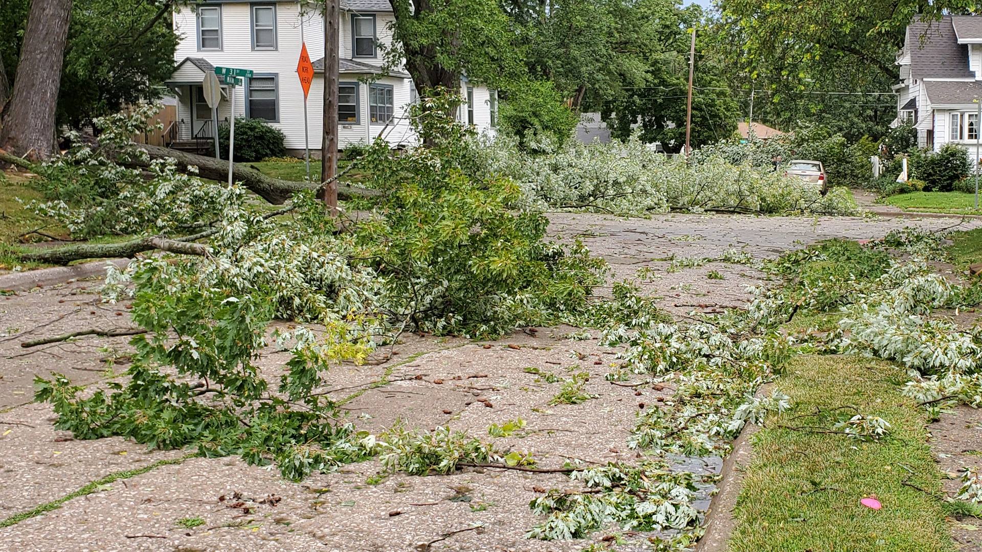 Russ's Lawn Maintenance And Power Washing