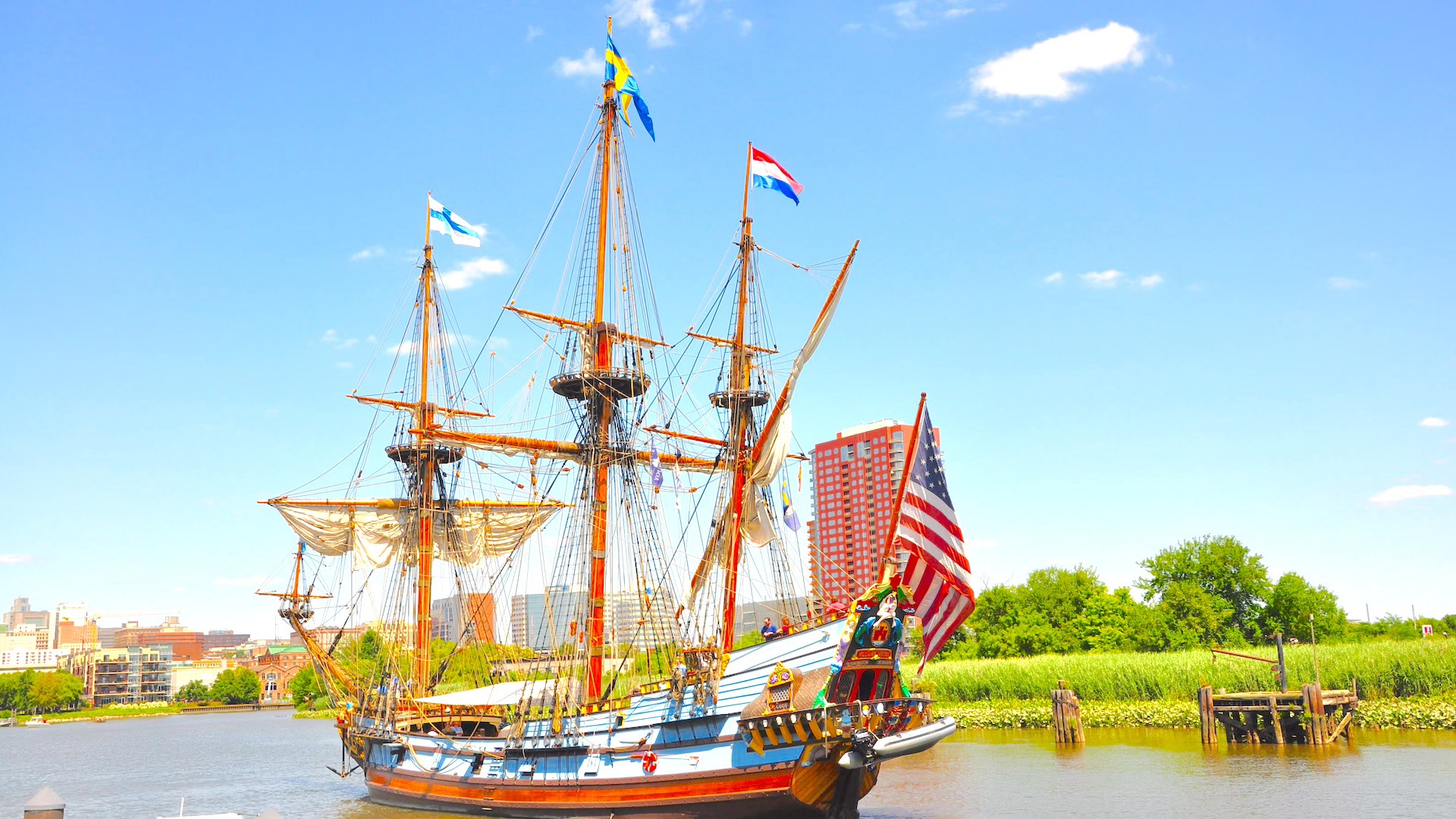 Tall Ship River Cruises in Delaware