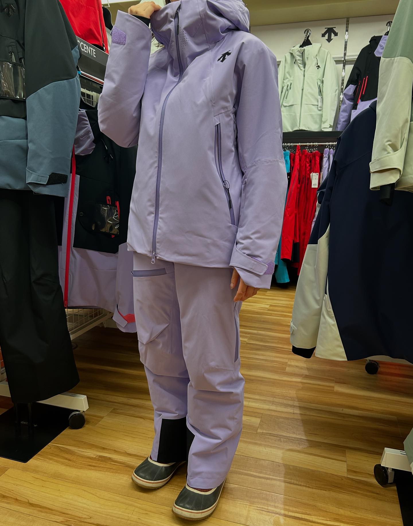 2025-2026 DESCENTE NEWモデル スキーウェア紹介⛷】 実際に着用してみ 