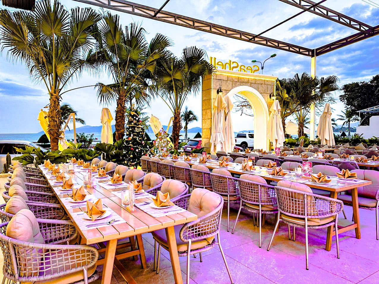 💕 Năm mới 𝑵𝑮𝑶̣𝑻... - SeaShell Restaurant & Cafe Nha Trang