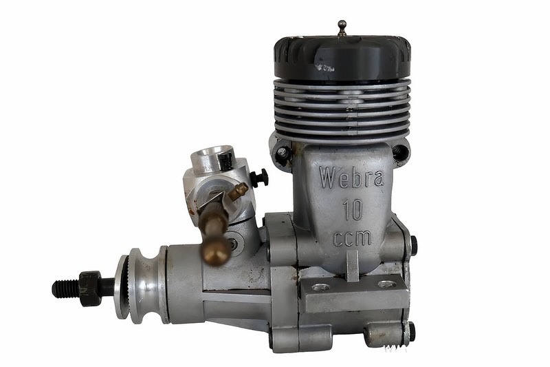 The original Webra 61 was designed by Gunther Bodemann in 1964, it
