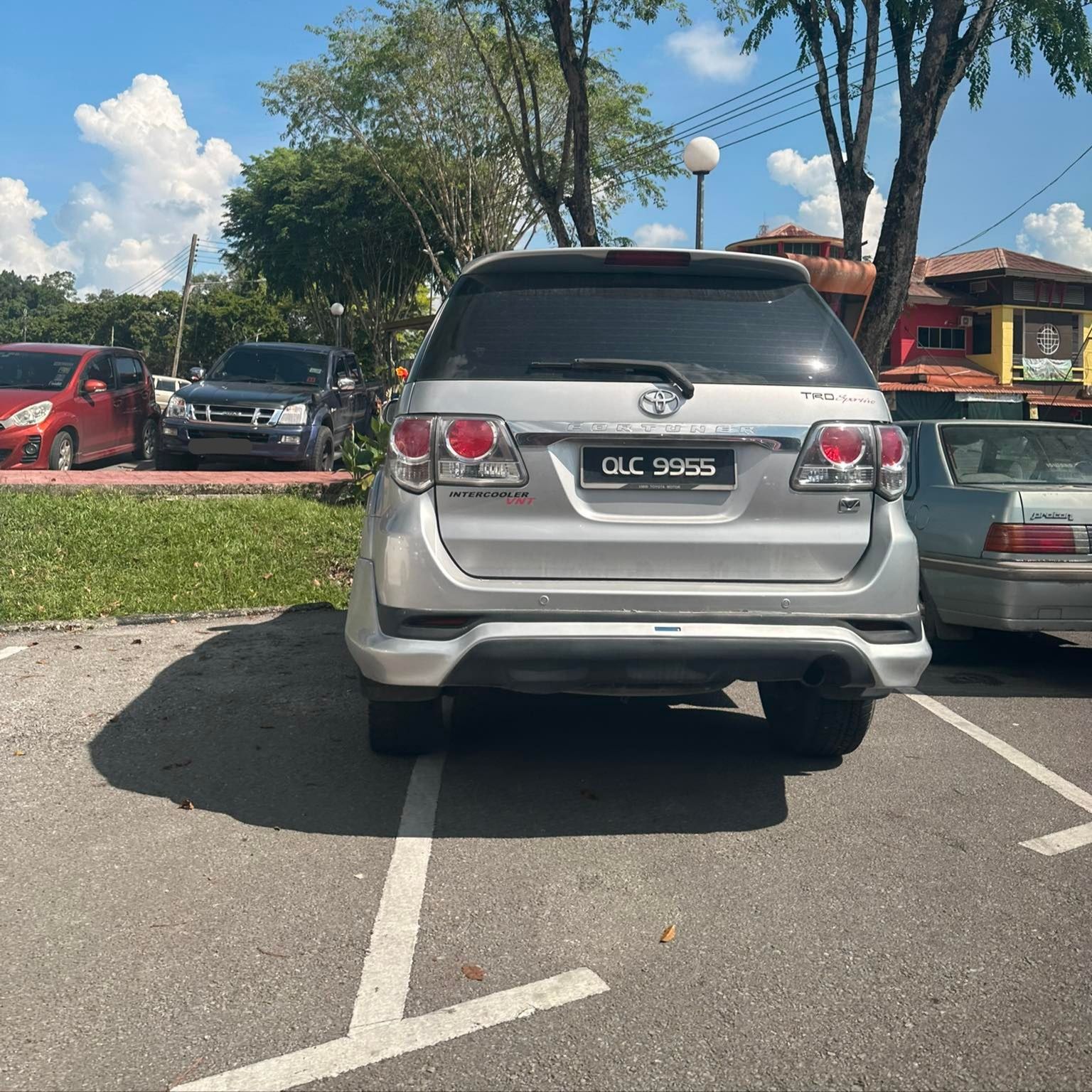 Un-Fortuner-ly #PMT9979 at Pantai Kala Dana, Mukah, Sarawak.