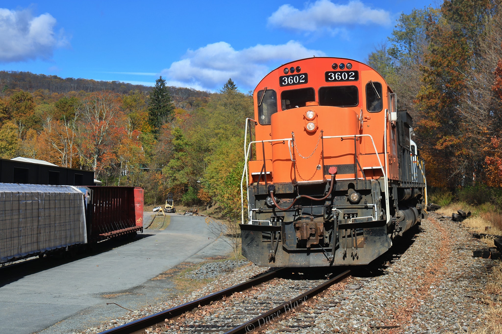 Delaware-Lackawanna train on Pocono Mainline with DL 3602