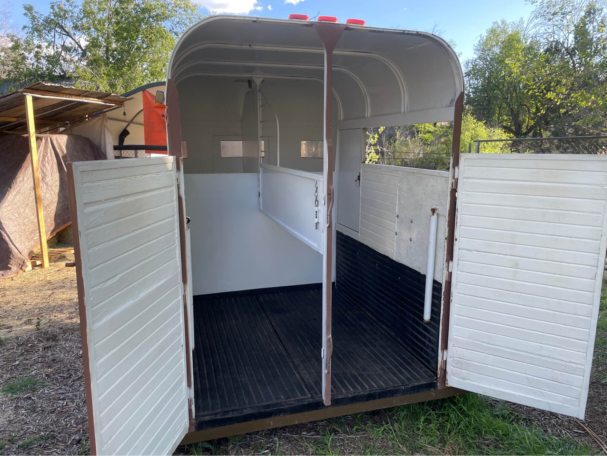Two horse straight load trailer - Livestock Trailers - Prescott ...