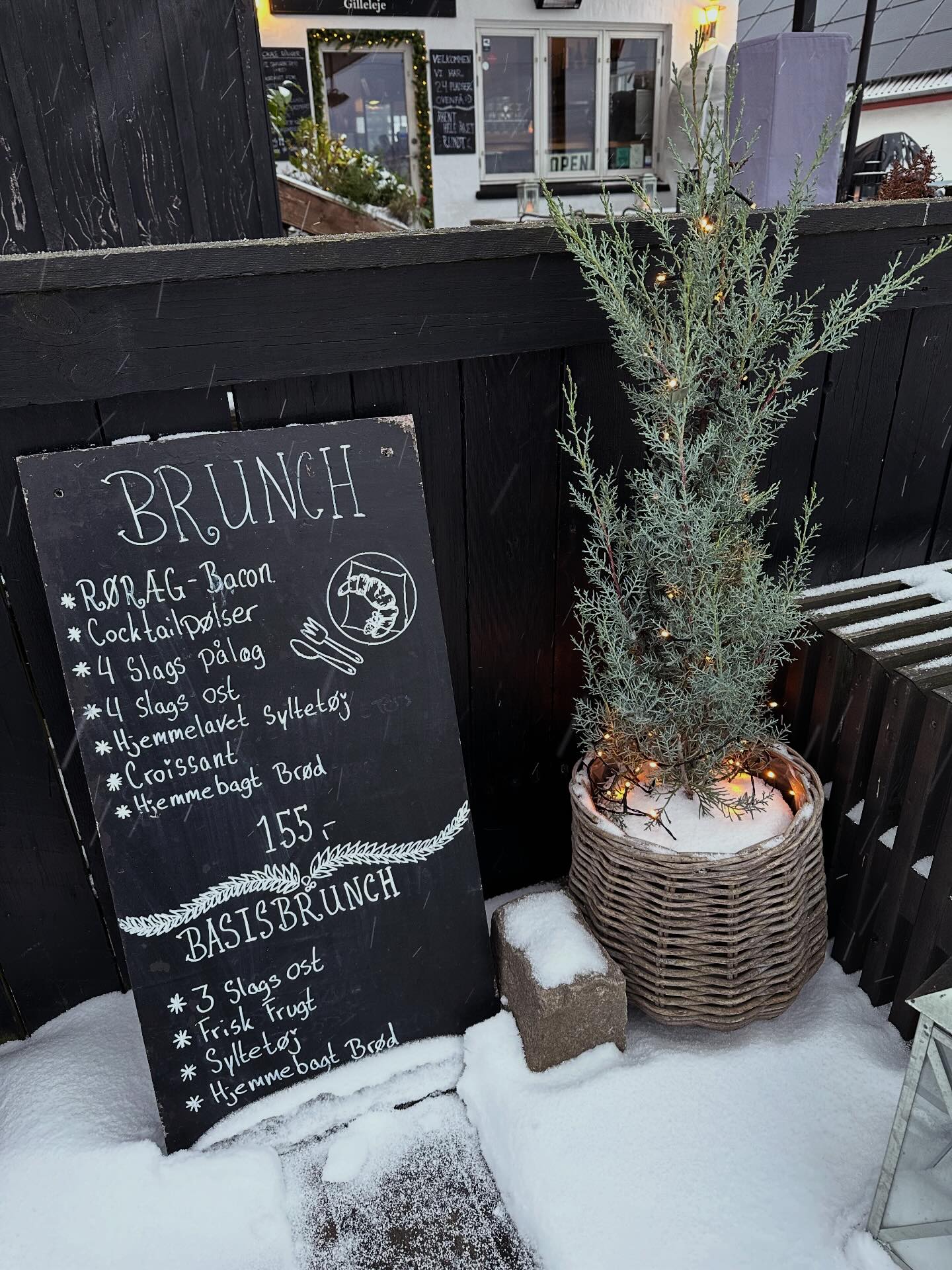 Café Vaabengaard Gilleleje - Så er vi tilbage igen efter en smuttur til ...