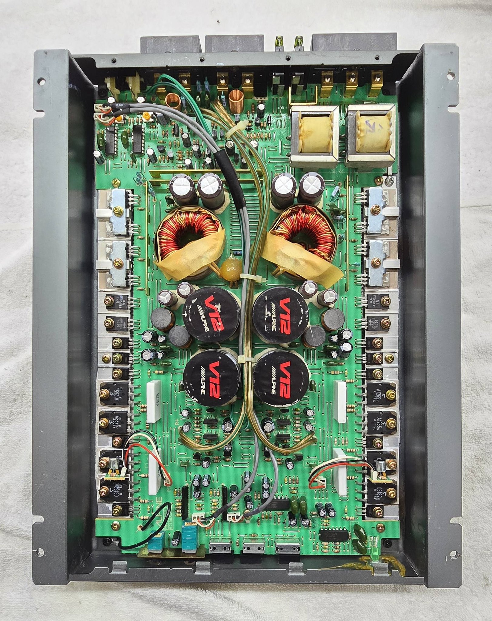 ALPINE MRV-1000. Old School amplifier. Very underrated