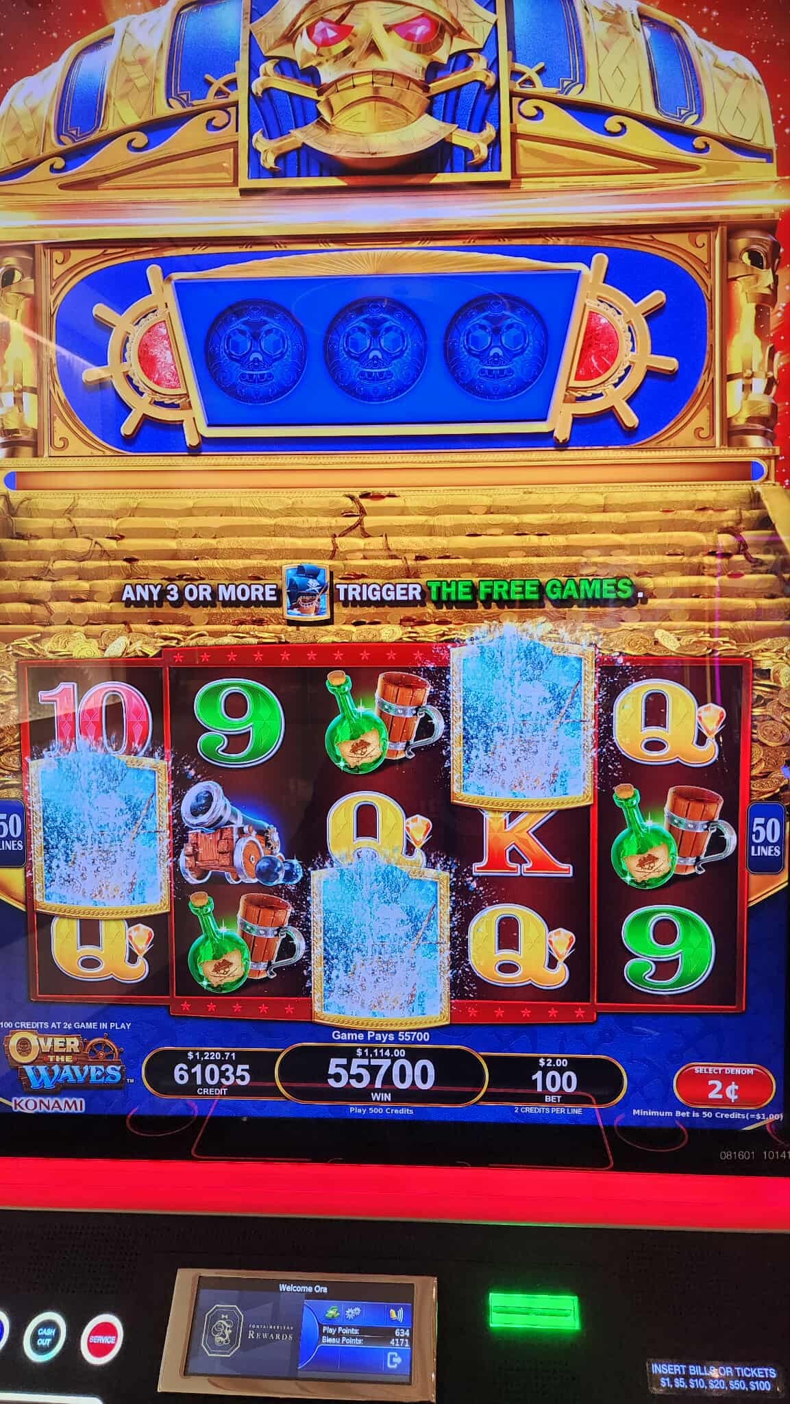 Las - $1114.00 🥳🍾 I got that on the final machine that I played this ...