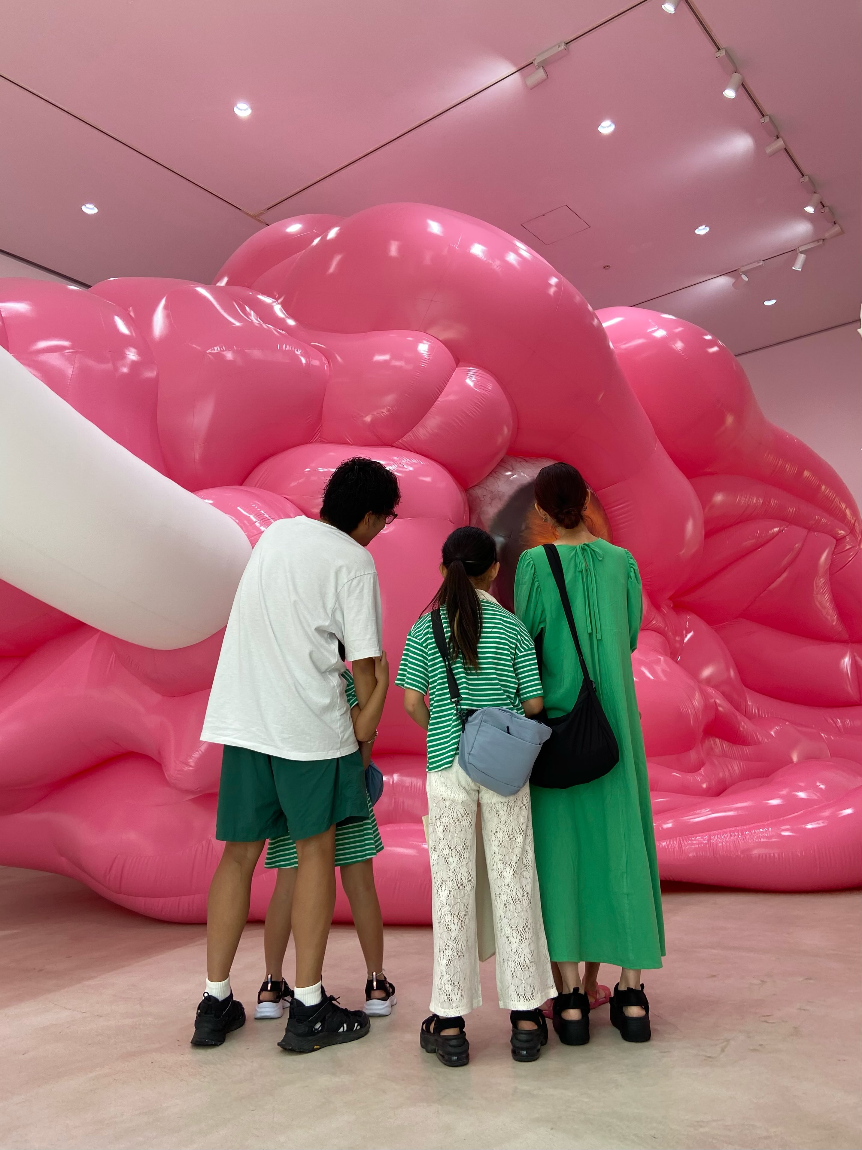 十和田 市 現代 美術館