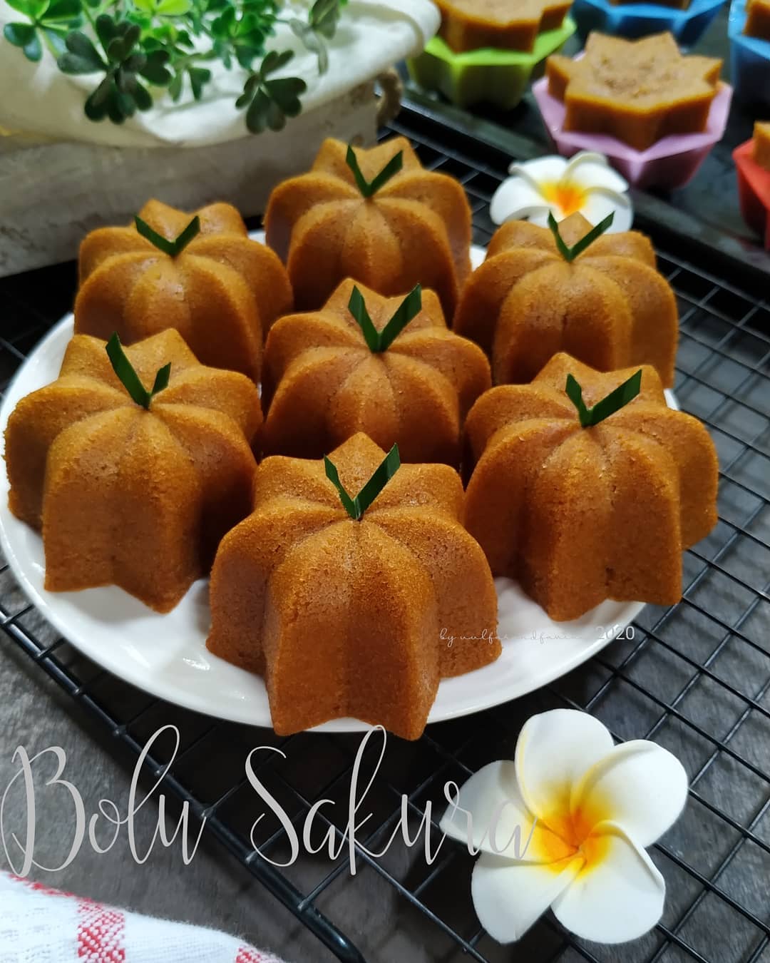Resep - Bolu Sakura By: @luis_widarto Bahan : - 125 gr gula pasir - 250 ...