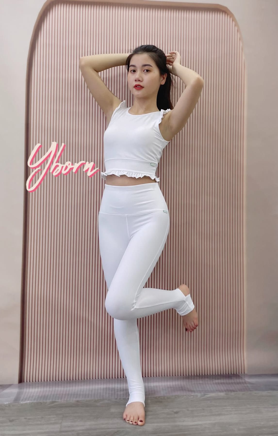 Phạm Hằng