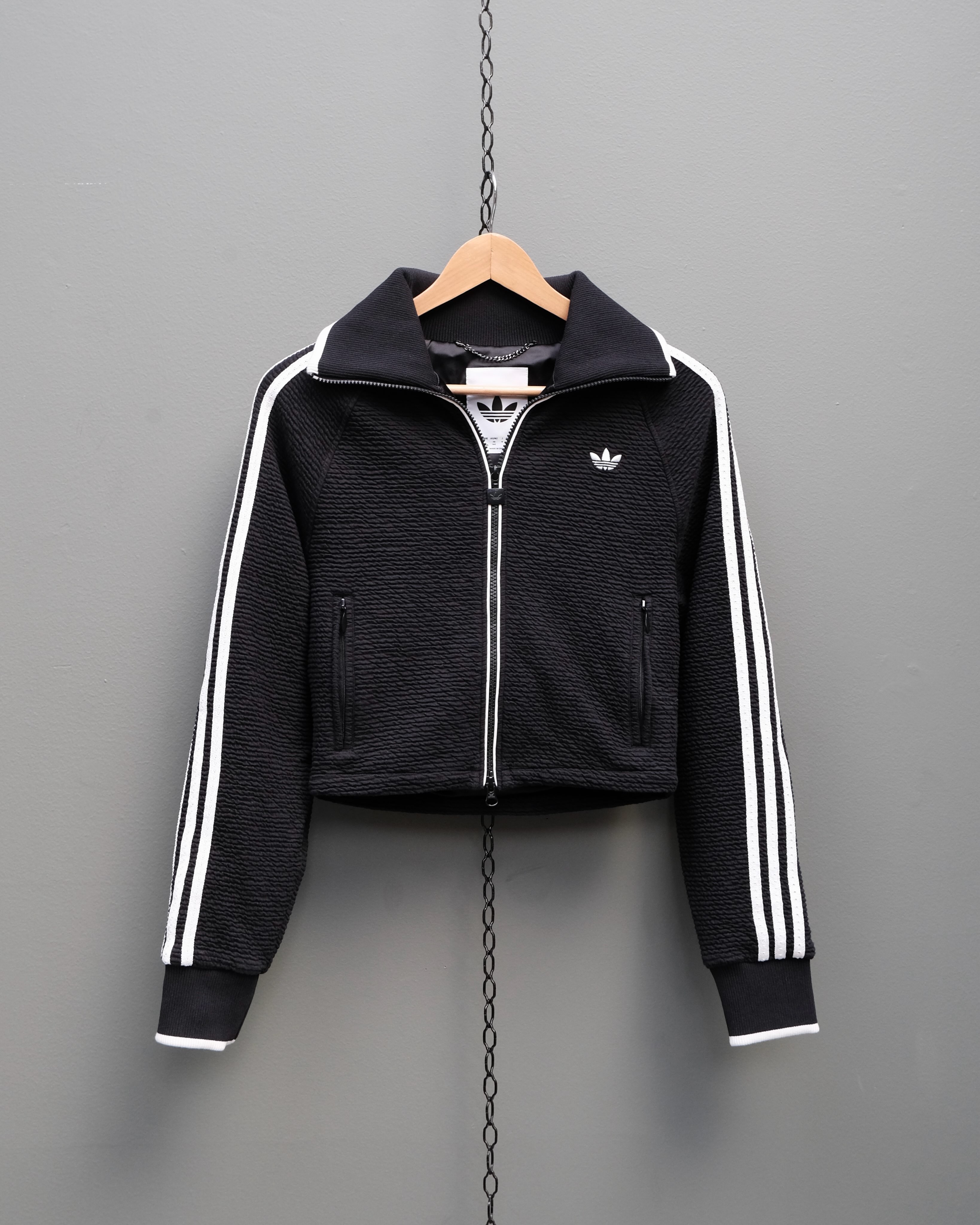 Area - Stone Island • Featuring the Half Zip Smock Jacket in Black