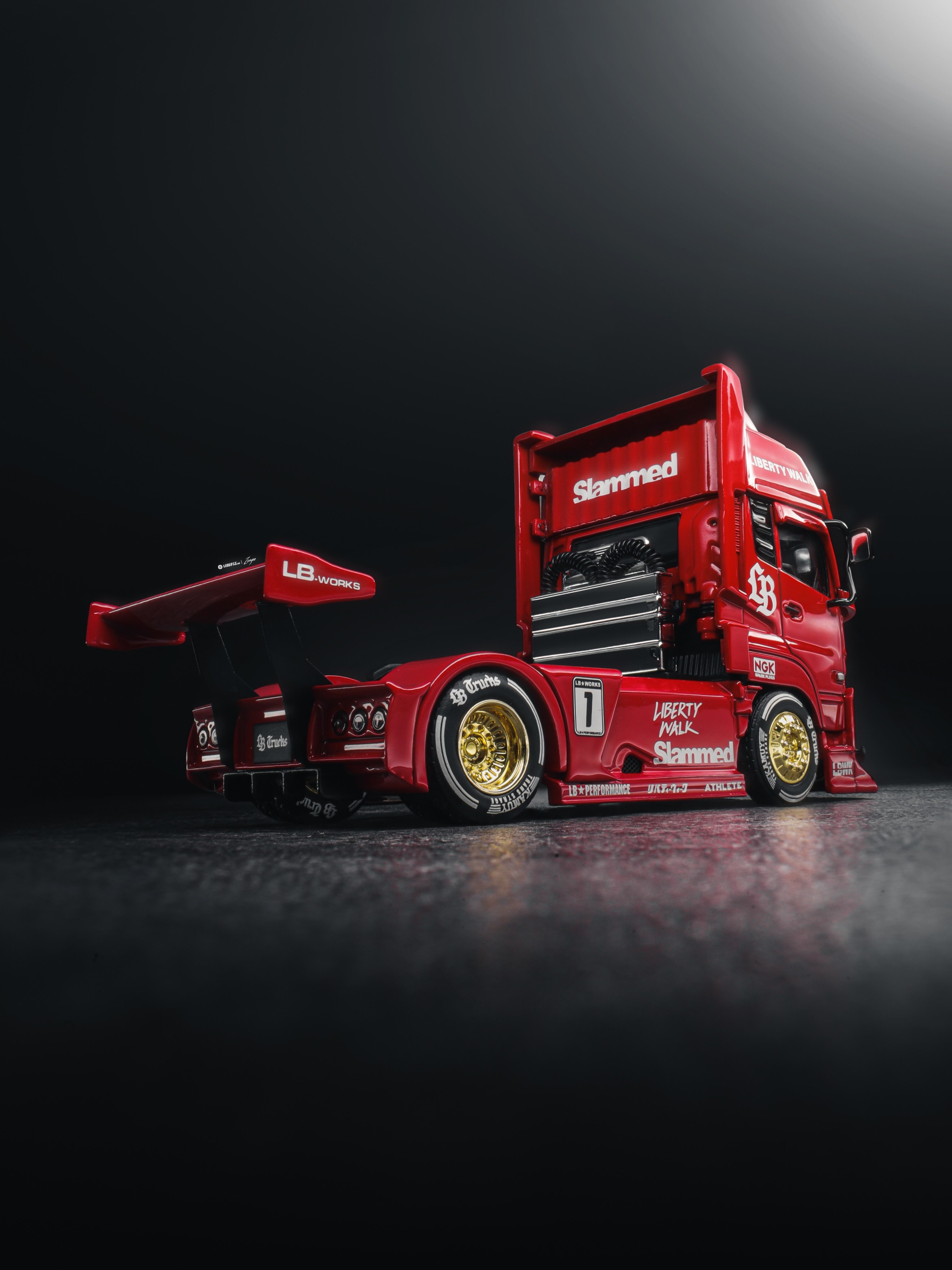 Motorhelix LB Trucks UD Quon Head Custom | 2026 HK Toy Car Salon