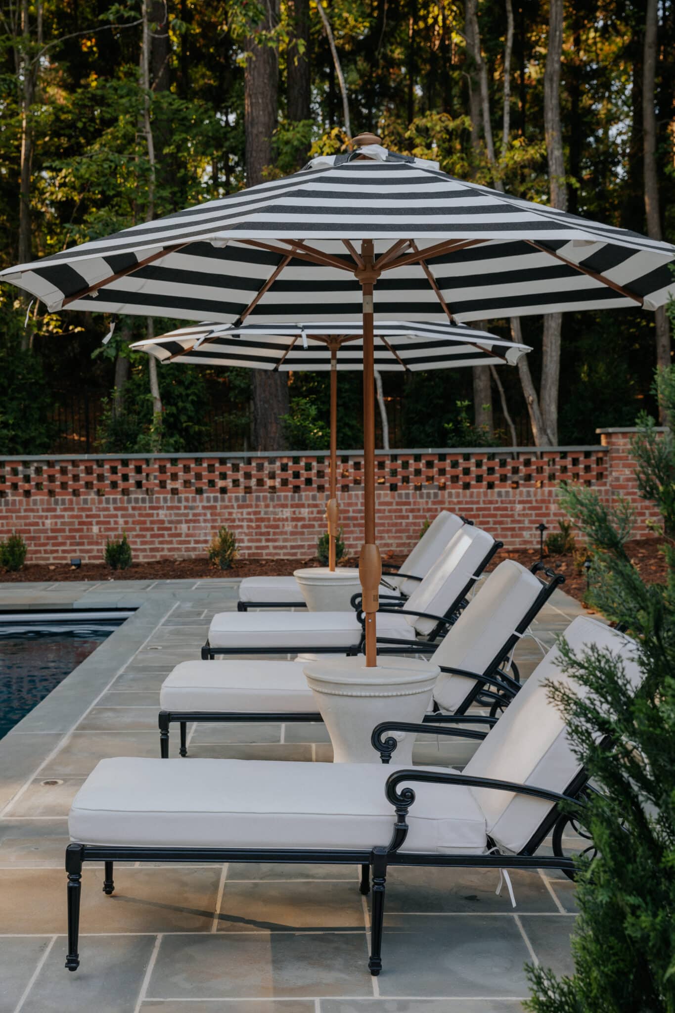 fancy patio umbrella SUPERJARE 13FT Outdoor for Patio, Double sided Pool Umbrellas with Fade Resistant Canopy, Large Table Umbrella for Deck, Market, Backyard 8678452 Our multi Model:TVXSS70ML Jual Reel Shimano Saragosa