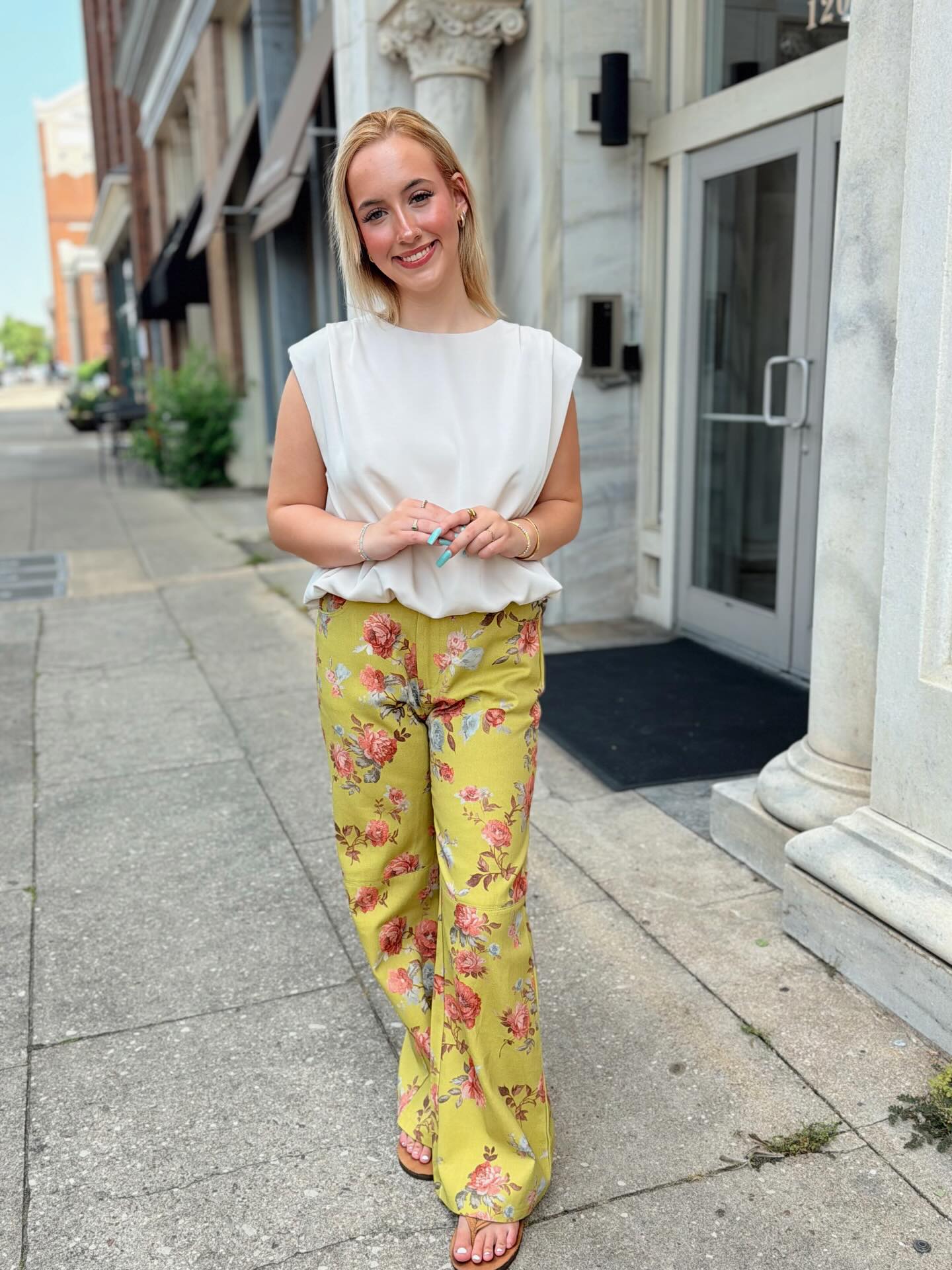 Effortlessly polished with a pop of personality ?✨ This silky 