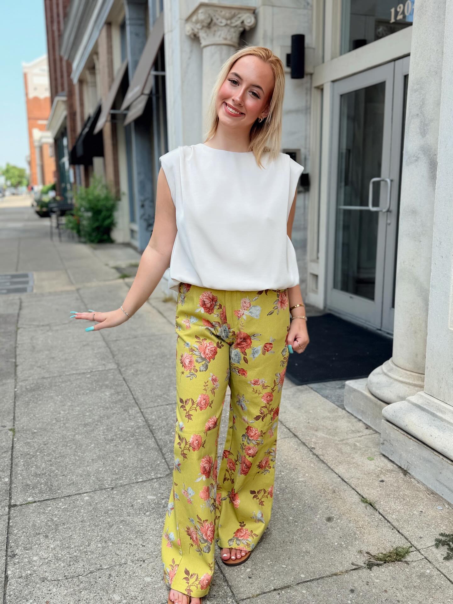 Effortlessly polished with a pop of personality ?✨ This silky 