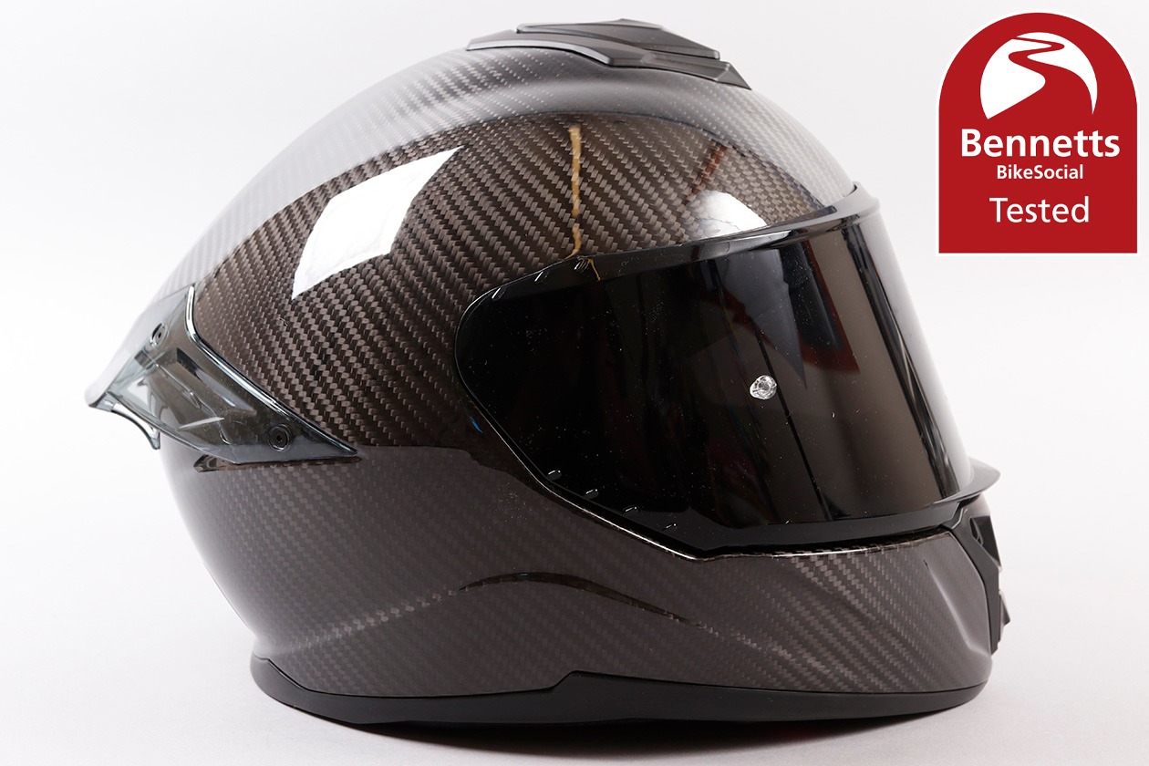 does motorcycle helmet color matter Z1R Jackal Dark Why Certified Motorcycle Helmets Matter