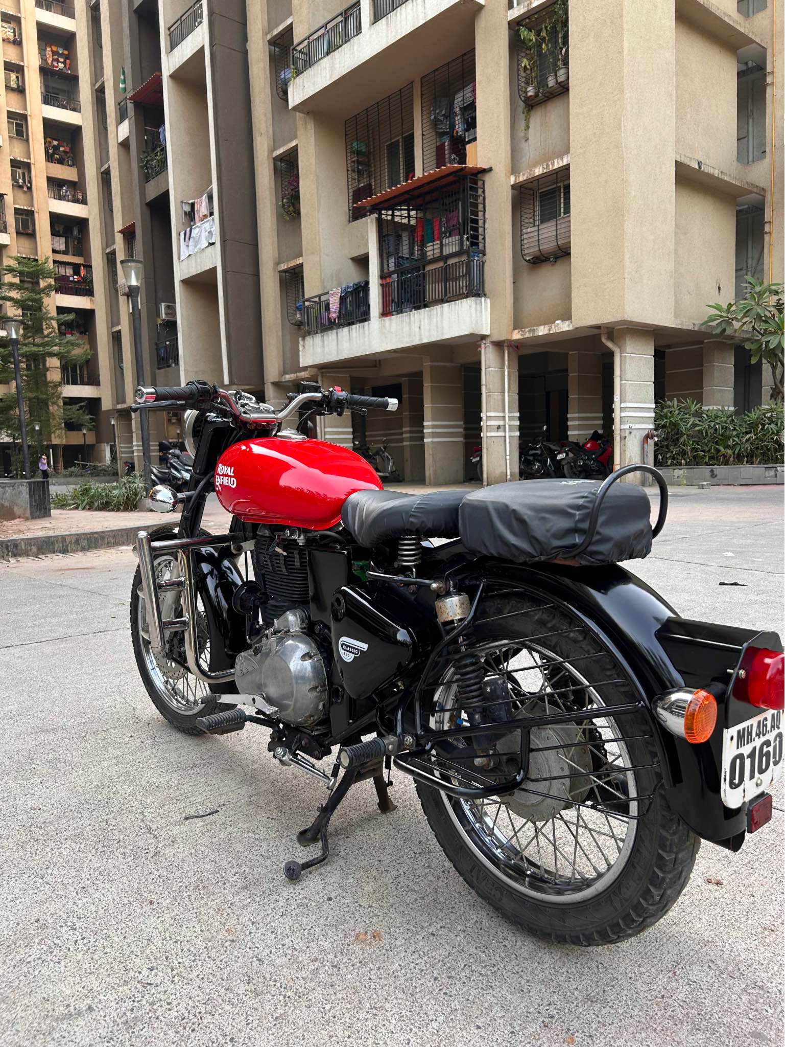 Royal Enfield classic 350 2015 modal 1 ownar all peper clear full ...