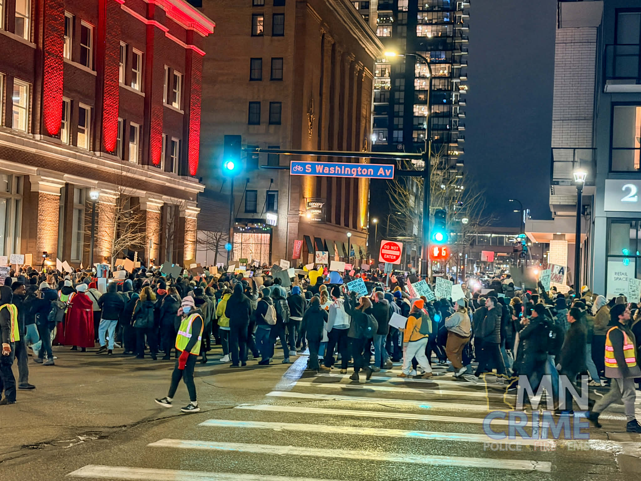 MN - MINNEAPOLIS: Near S. 3rd St. & Park Ave. - A large anti-ICE ...