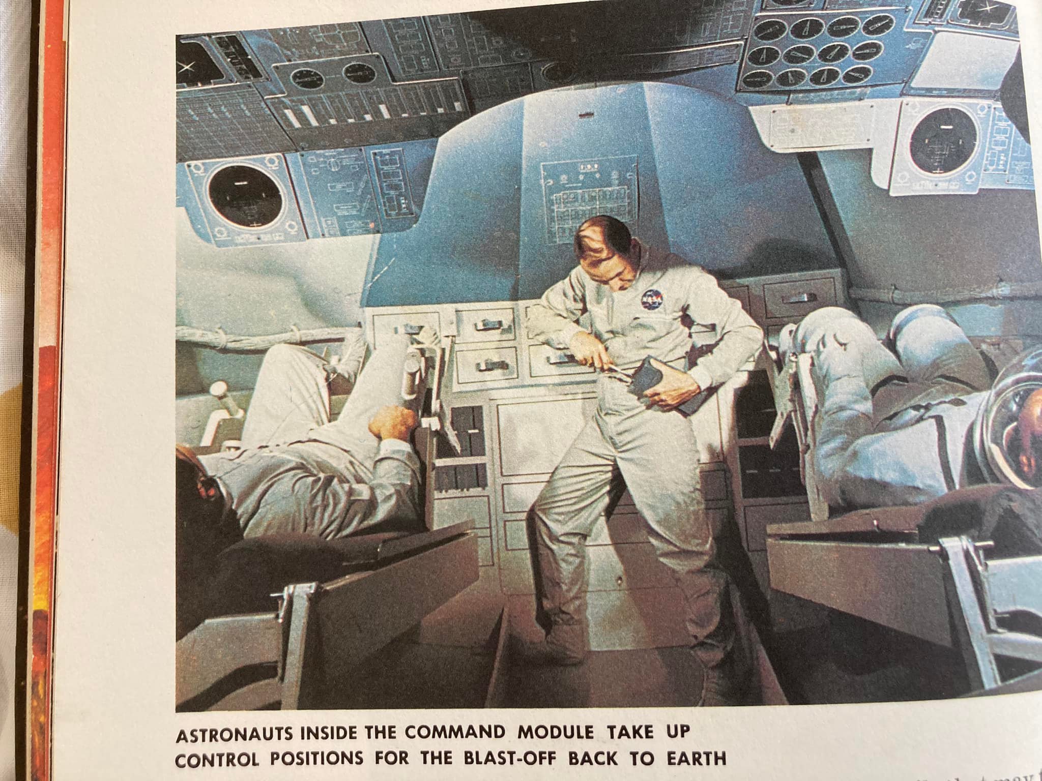 Is the Apollo CM Tie Pin familiar to anyone?