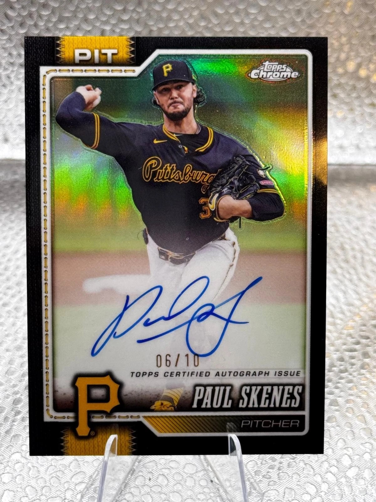 Paul Skenes' autograph is awesome.
