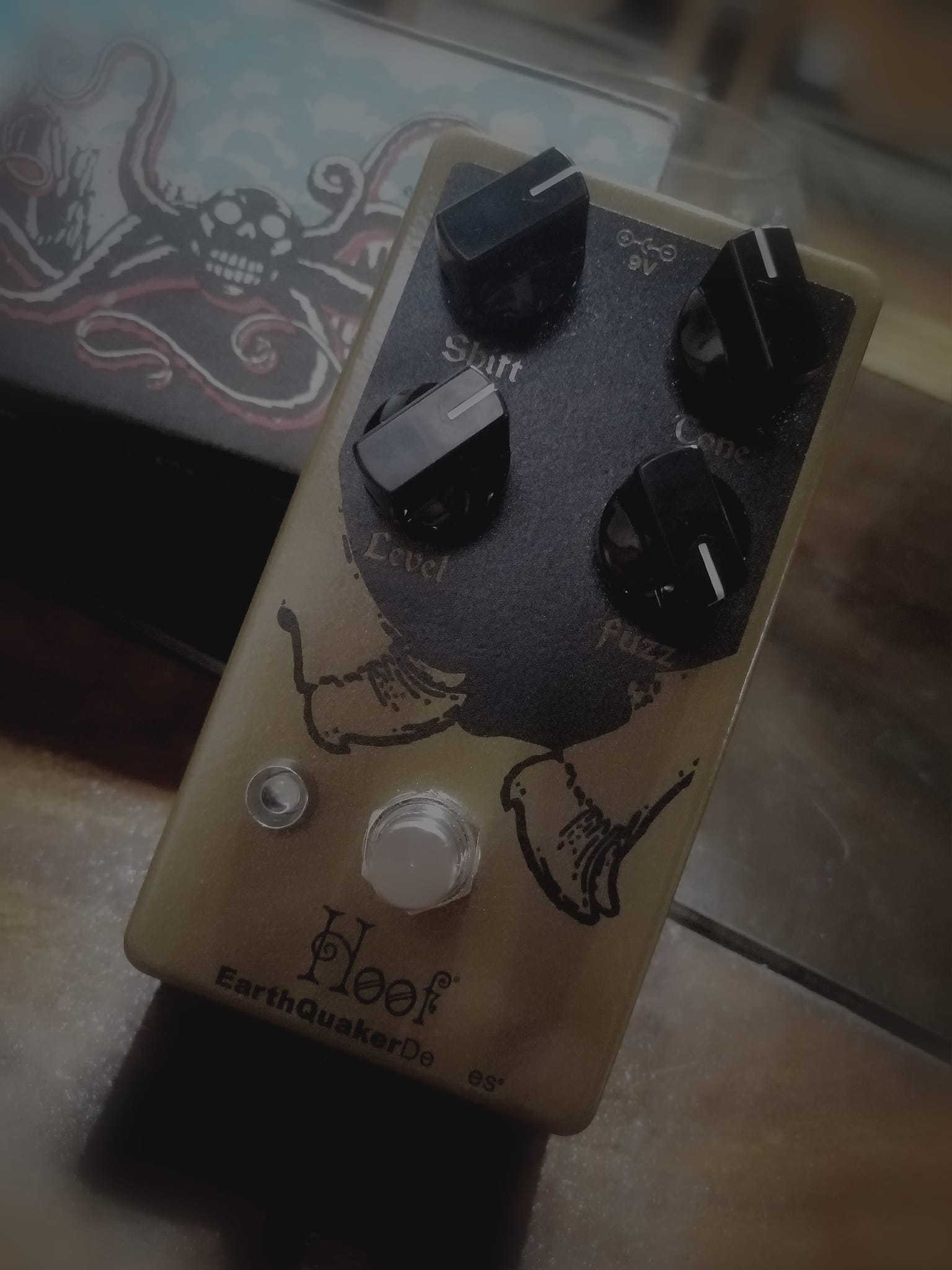 Earthquaker Devices 3-knob Hoof pedal review