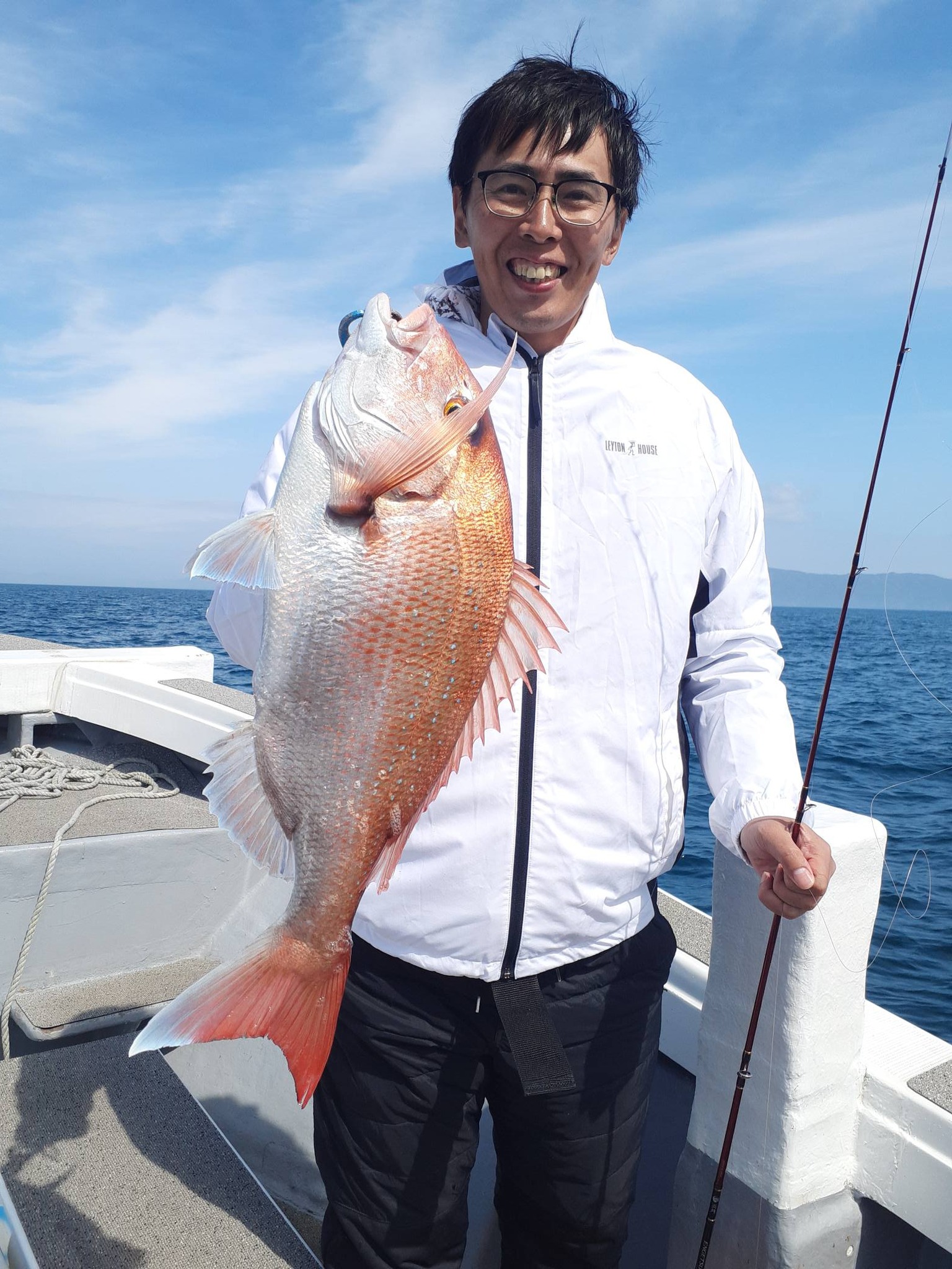 栄光丸 遊漁船 - 栄光丸 遊漁船 added a new photo
