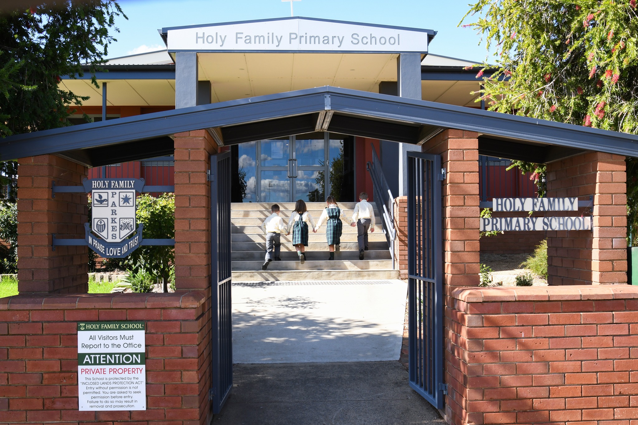 Holy Family School, Parkes | Parkes NSW