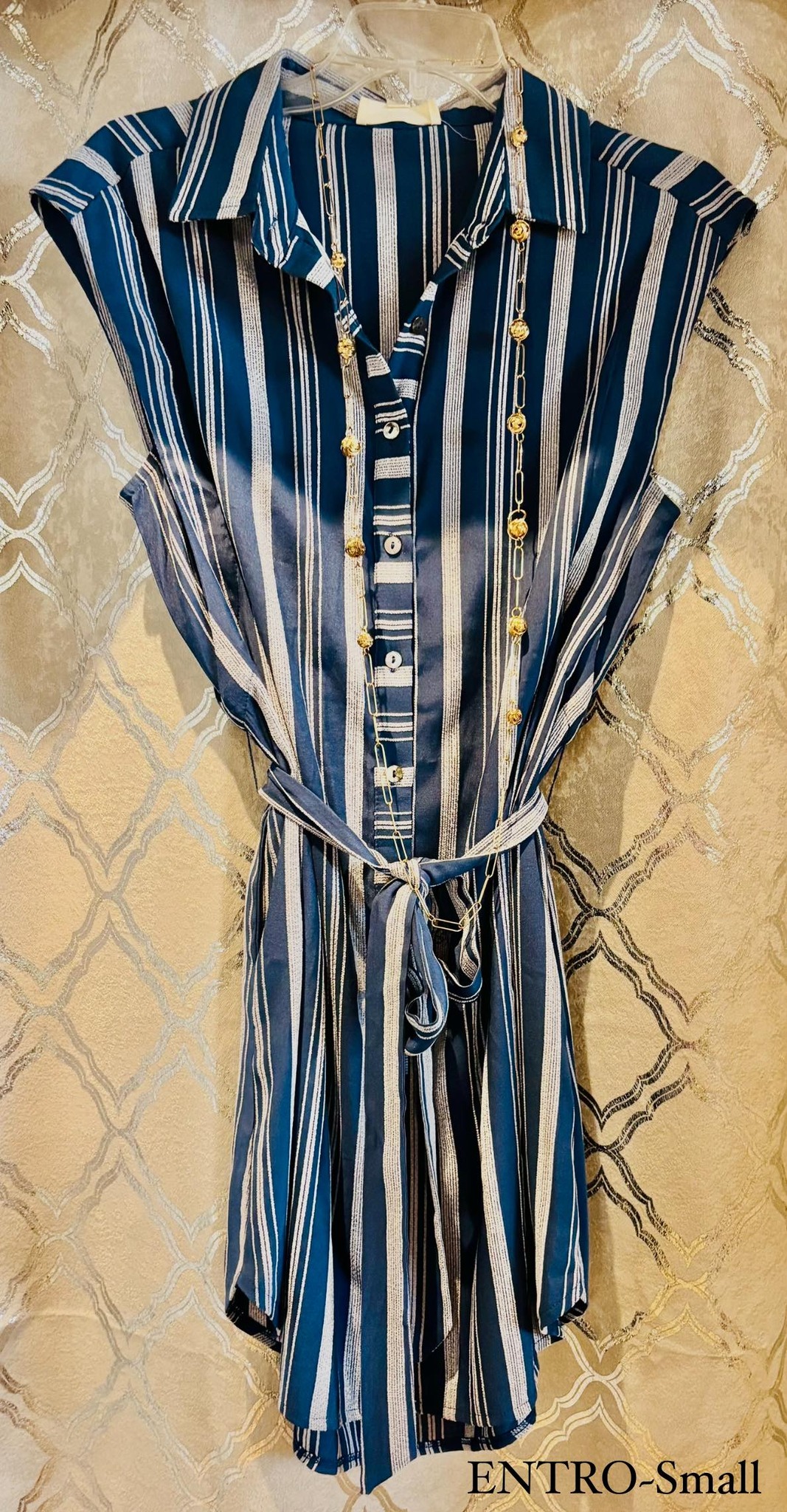 Summer Sales!☀️ Blue & White 💙🤍 striped dress Entro~Size S $14.25