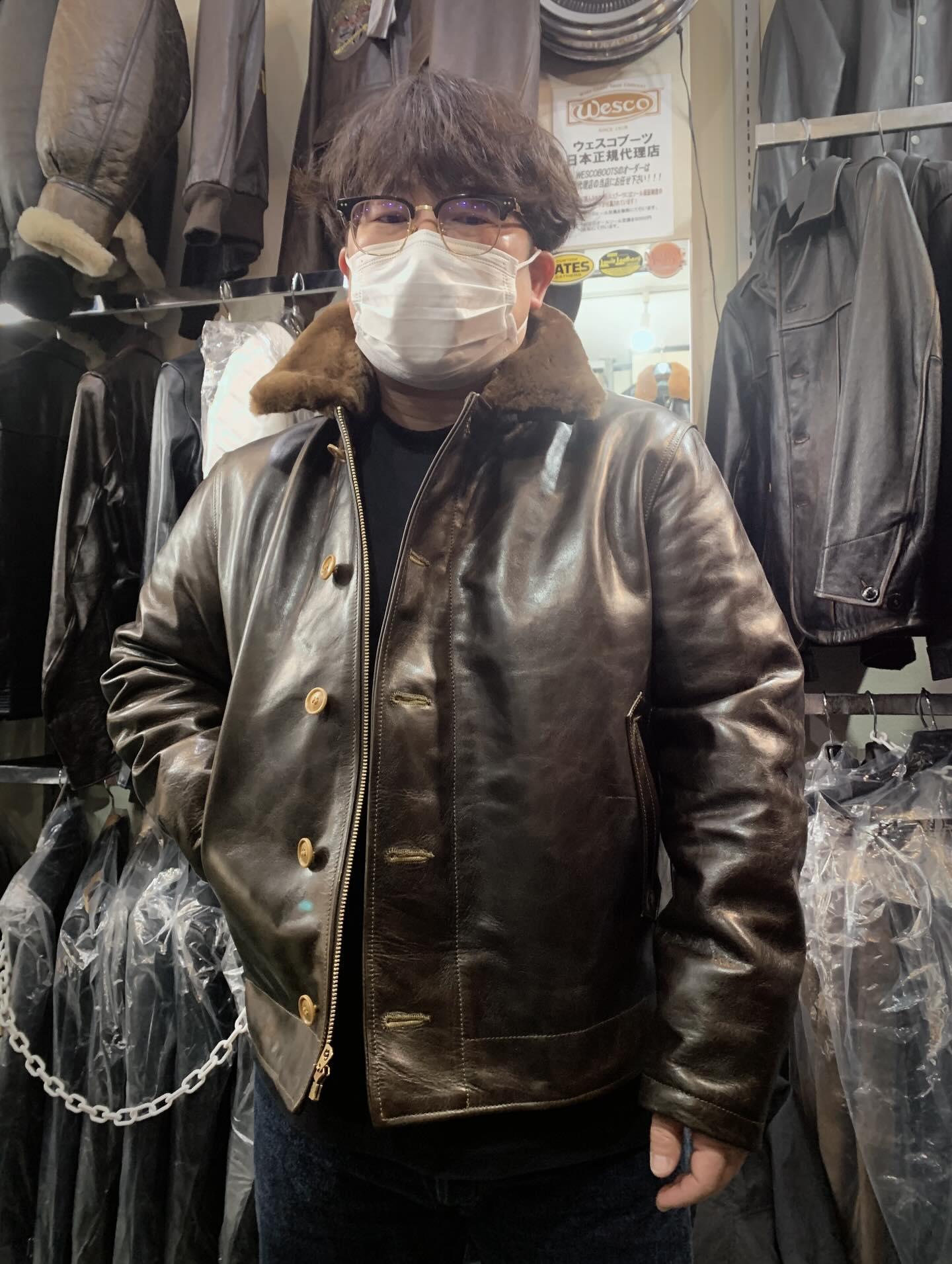 舶来堂 - なかなか奥が深い色です。 使いこなせれば、ブラックを超える