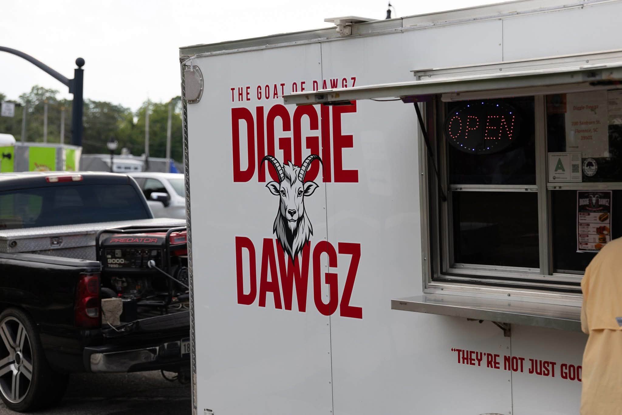 Diggie Dawgz (@DiggieDawgz) • Facebook