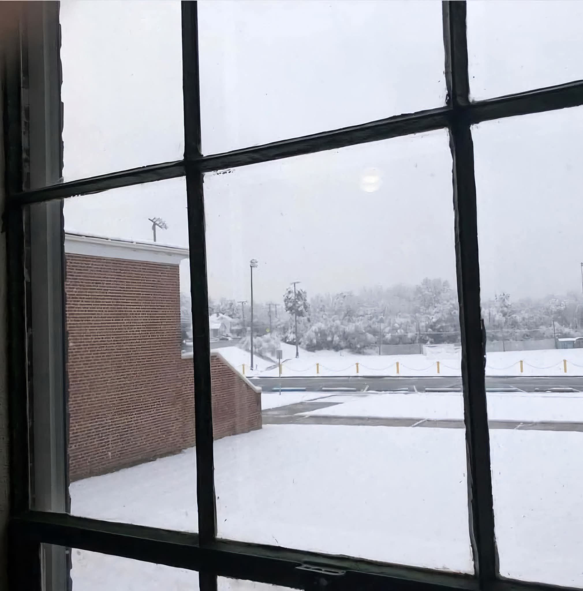 🚨 WEATHER UPDATE: ANOTHER SNOW... - Robert Russa Moton Museum | Facebook
