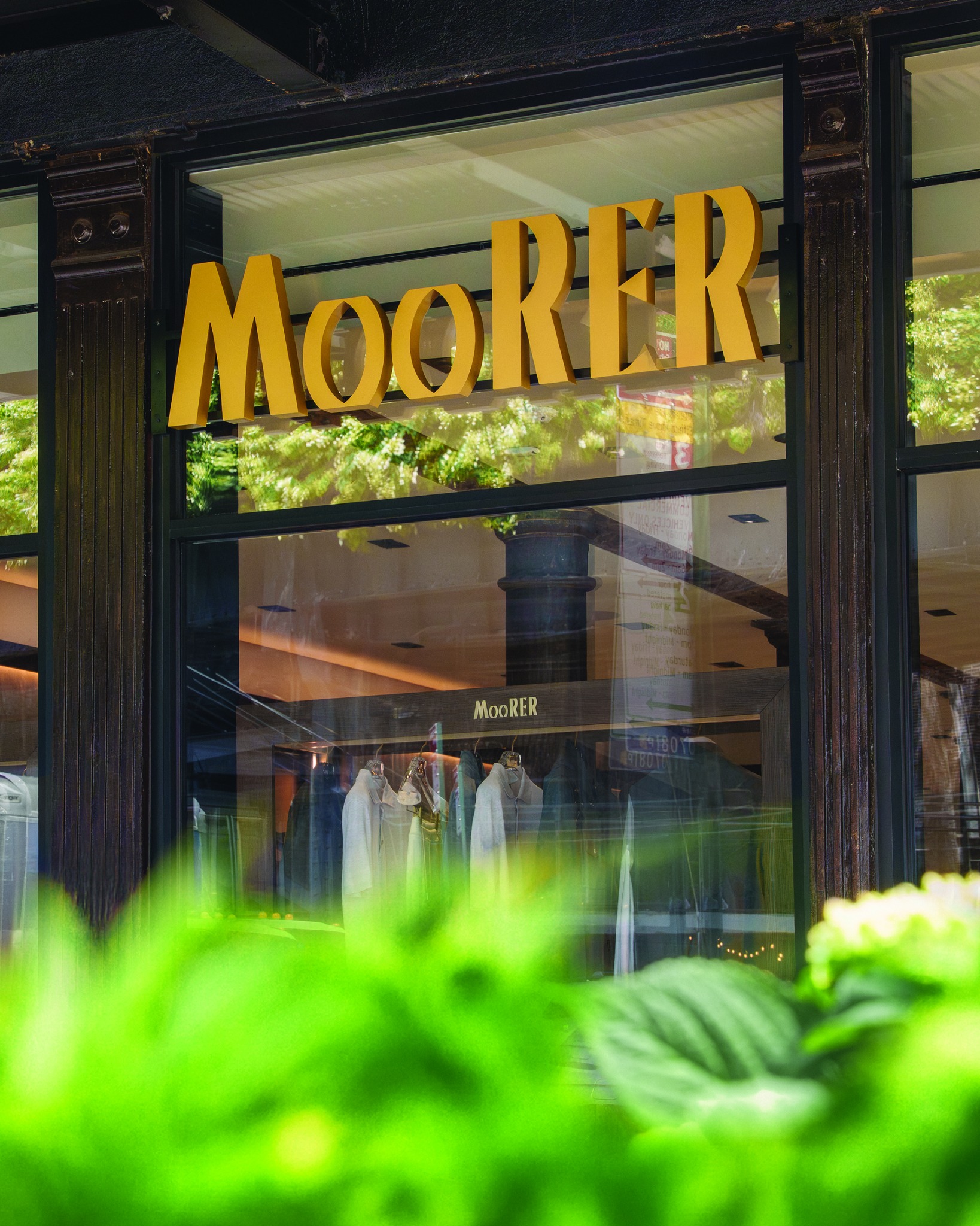 MooRER (@MooREROfficial) • Facebook