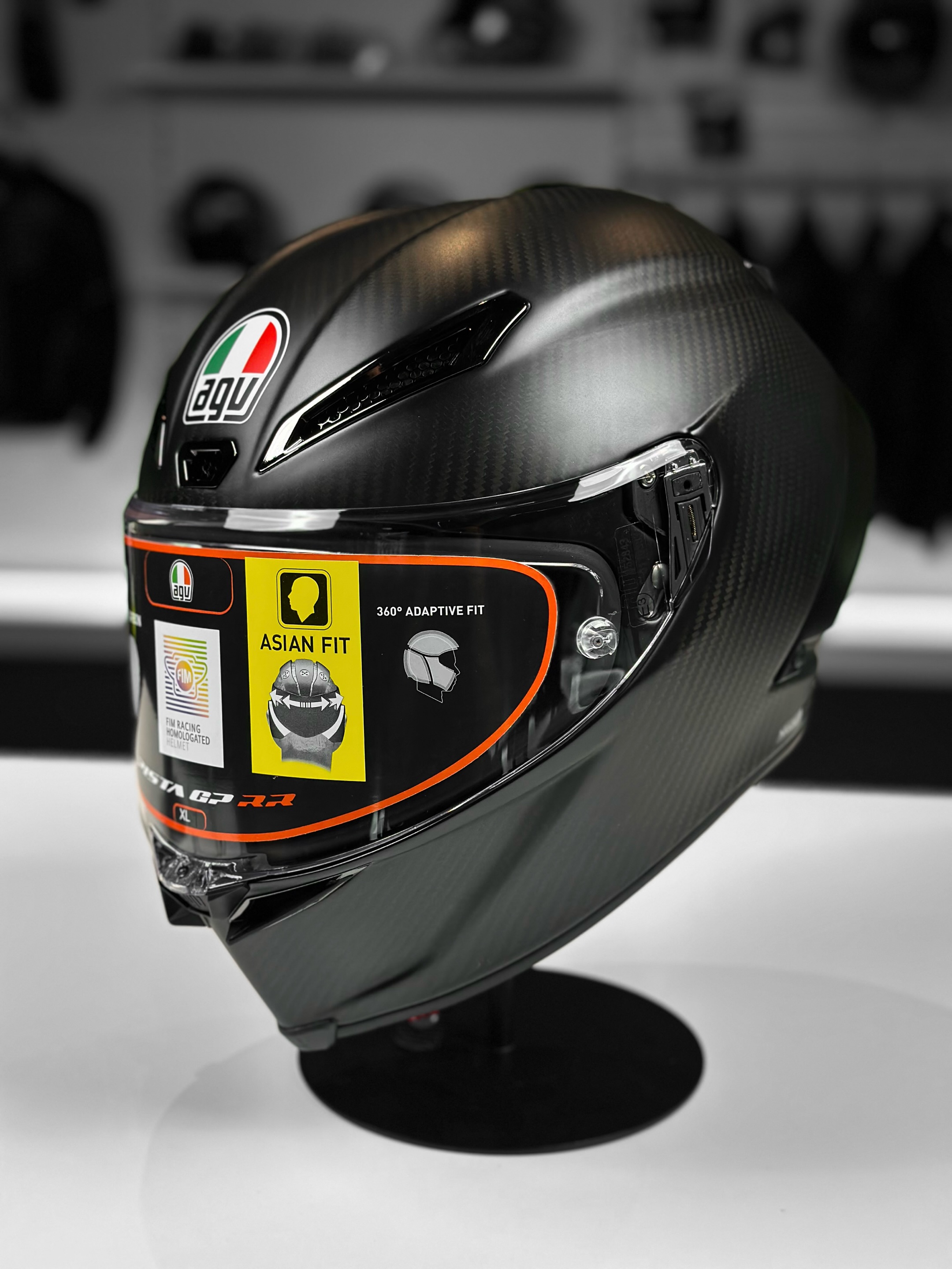 AGV Pista GP RR Carbon Matt motorcycle helmet features