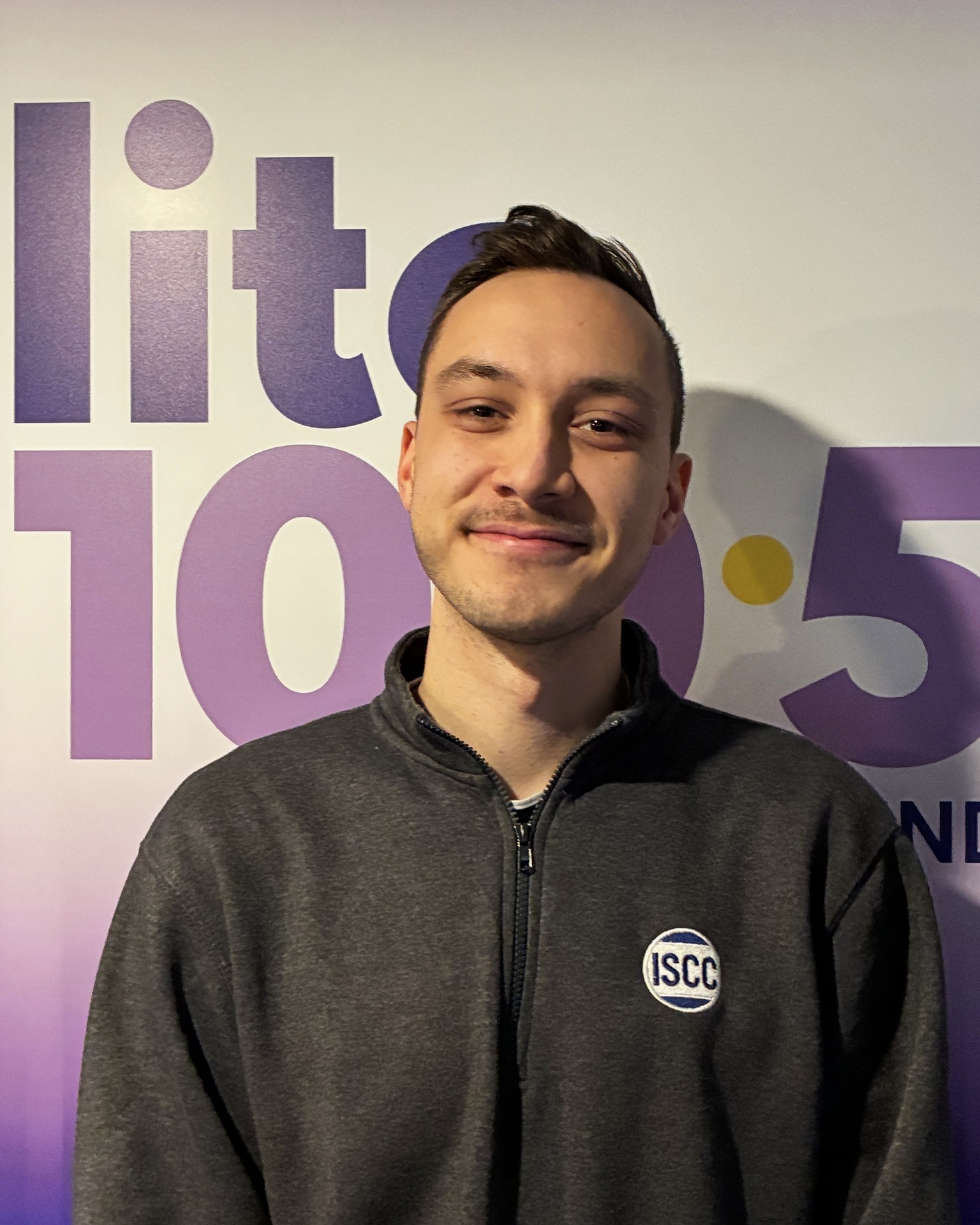 Lite 100.5 WRCH | Farmington CT