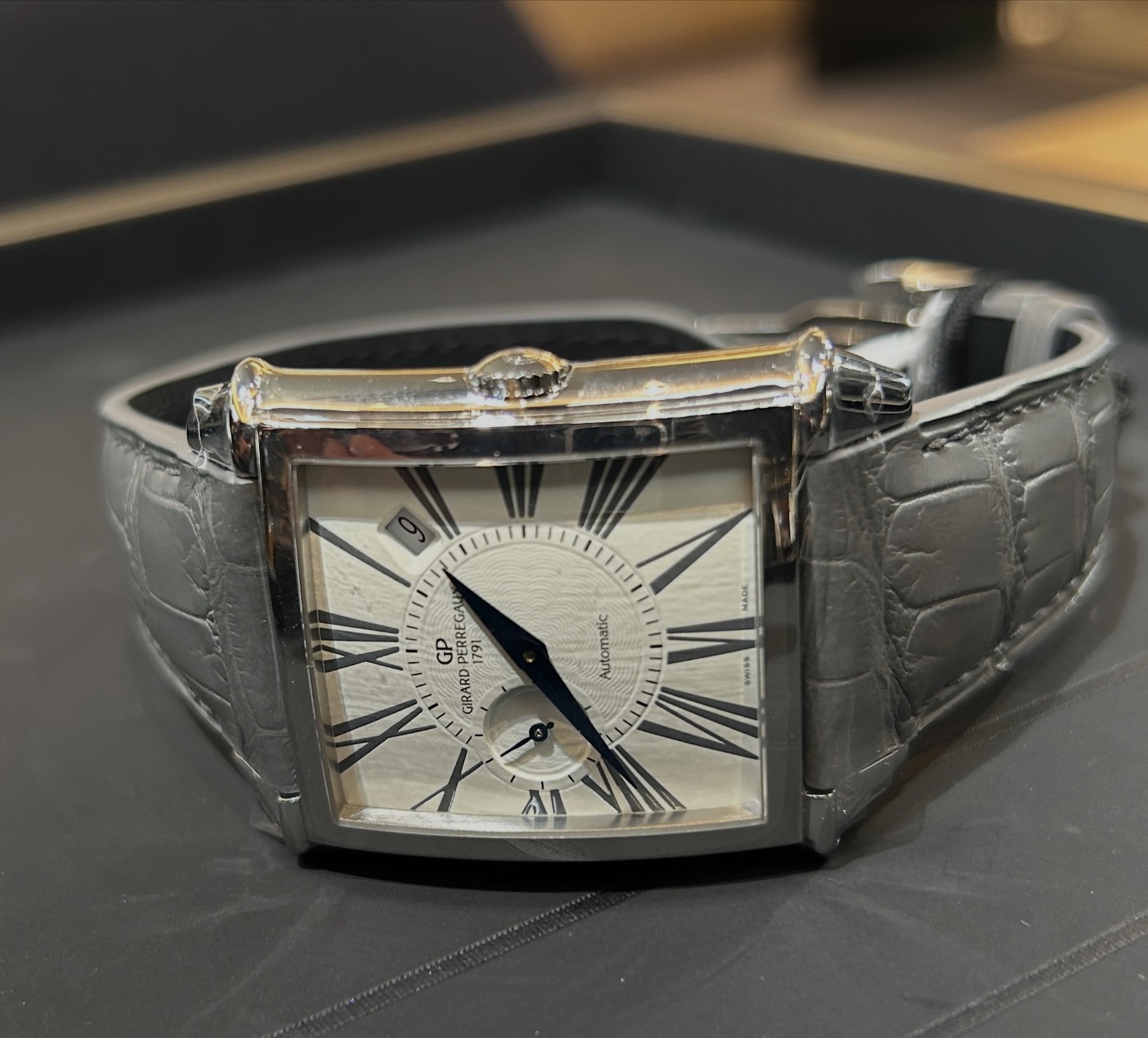 期間値下 ジラールペルゴ GIRARD-PERREGAUX ヴィンテージ1945 GIRARD-PERREGAUX VINTAGE 1945 JAPAN LIMITED EDITION 25835-11-3127