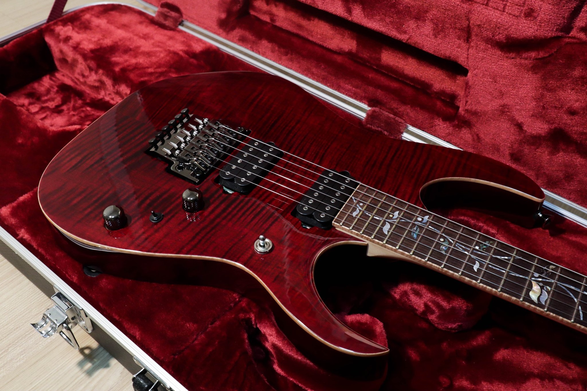 Ibanez j custom rg8420D 透きとおっ prototype
