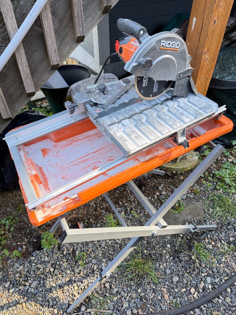 Wet Tile Saw with Stand, Rigid R40312, 7 inch - Saws & Blades ...