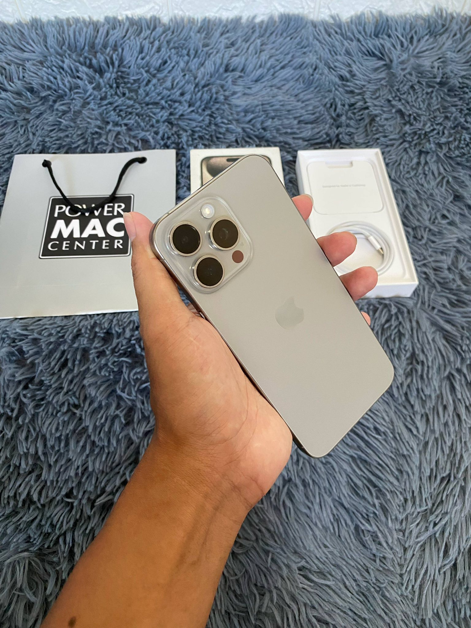 Iphone 15 pro 256gb 87% 230.000