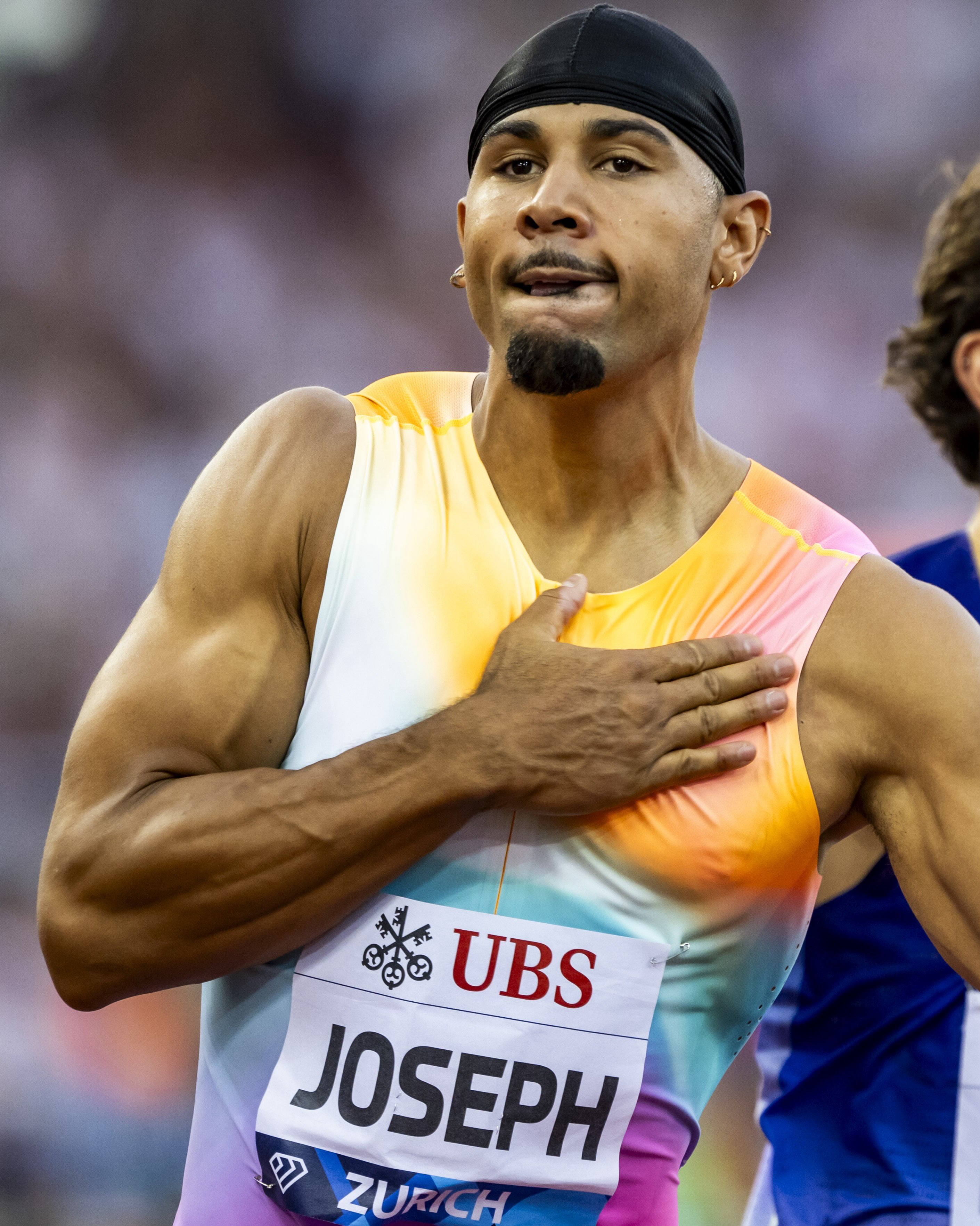 スポーツ選手 Hboyz Victory on home soil 🙌🤩 Jason Joseph wins the 110m hurdles in 13