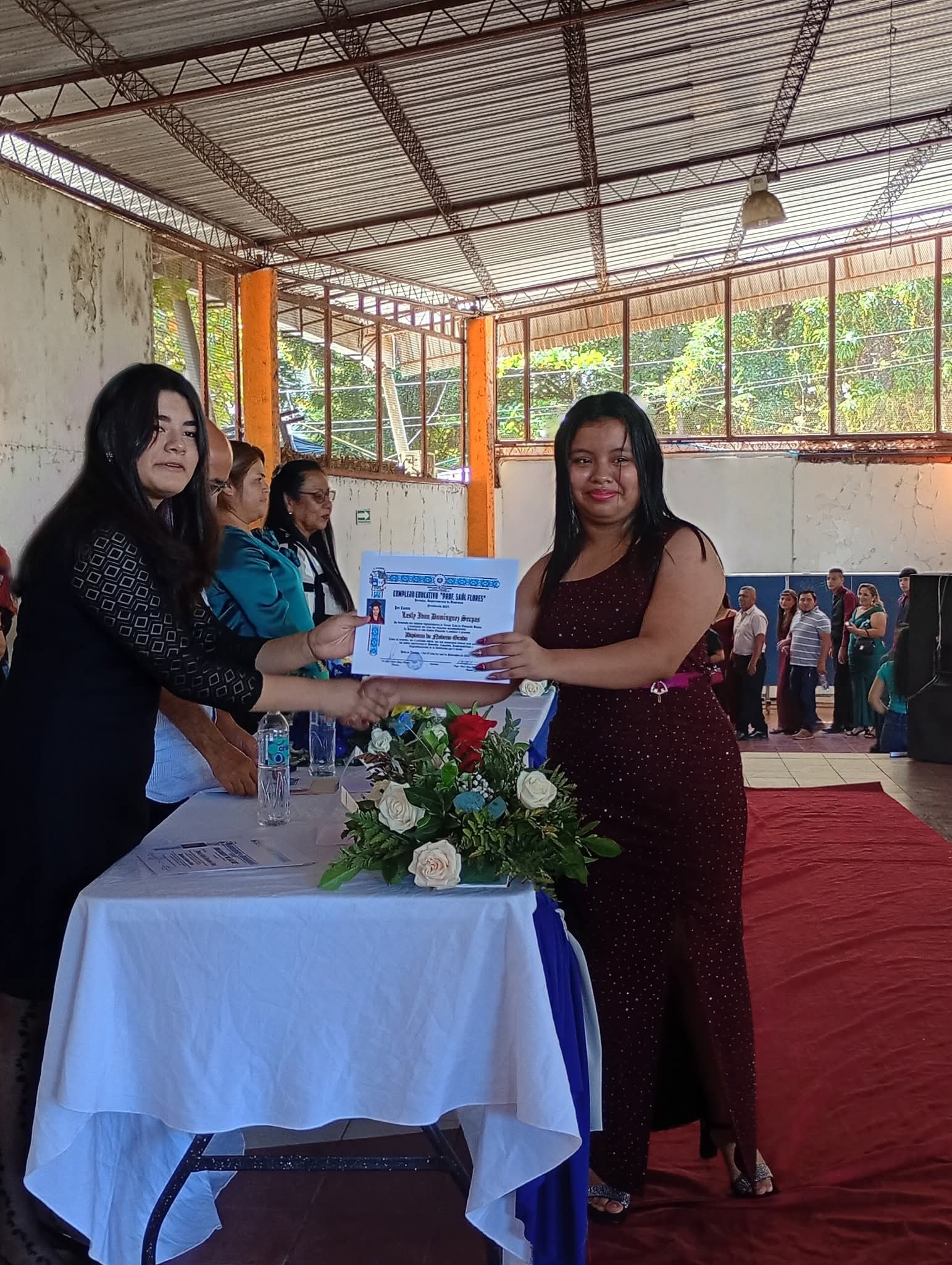 🎓 GRADUACIONES CE SAUL... - Periódico Digital El Usuluteco | Facebook