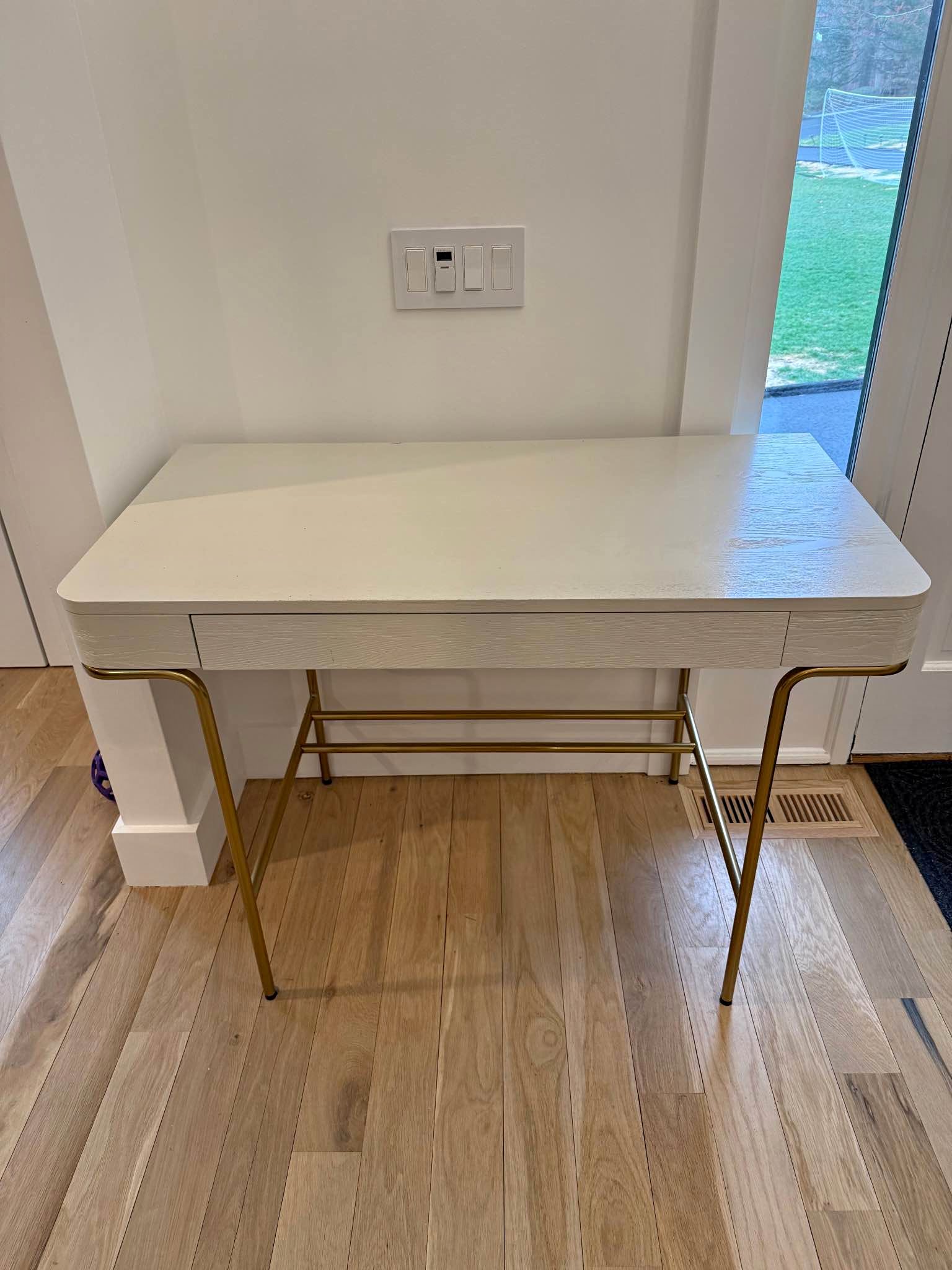 Sitemapcdatahttpabckniqoocomwest Elm Small Desk