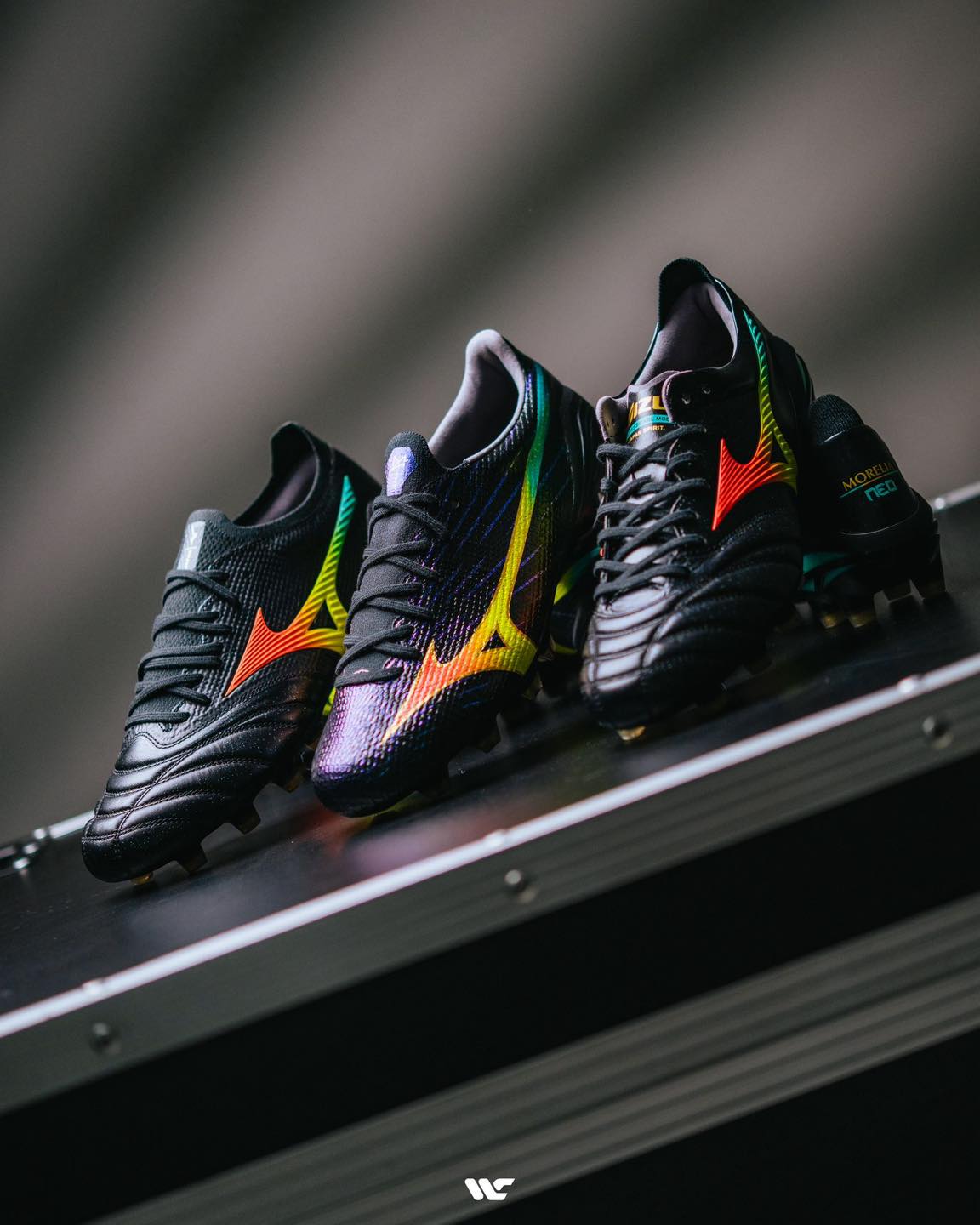 MIZUNO 'Bright Black' Pack ⚫️🎨 Available now at: Mizuno α III