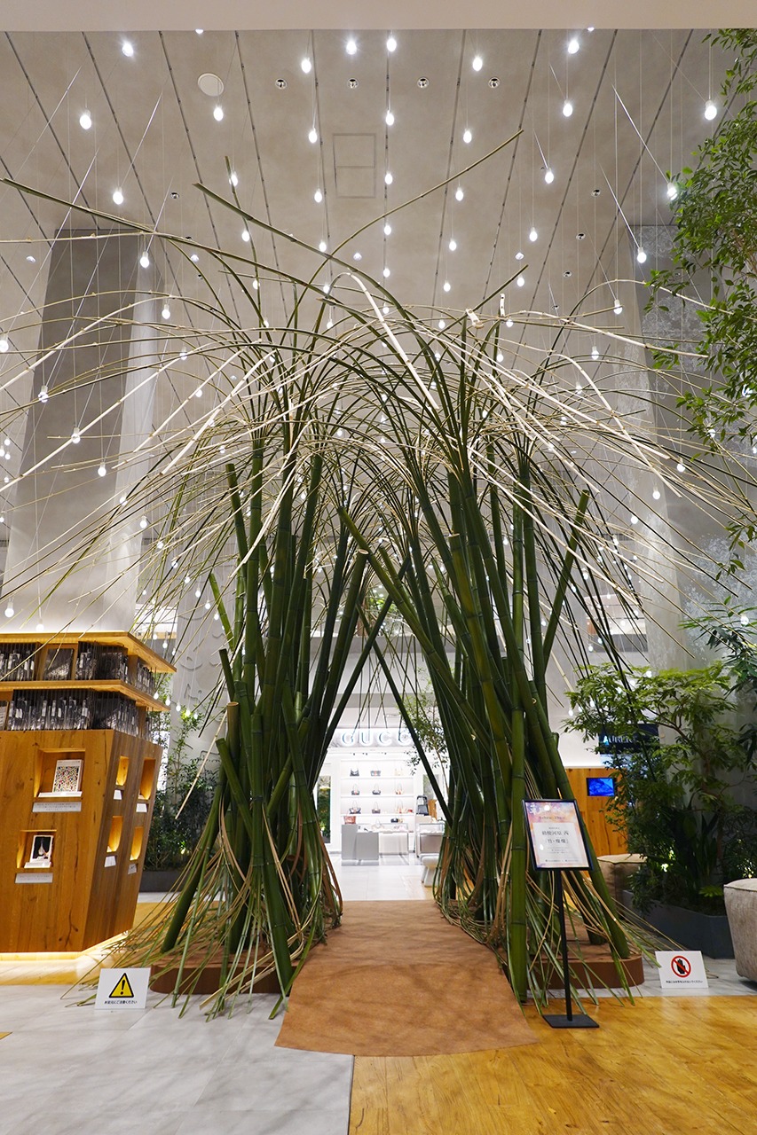 座・草月がいける鉄花器展示販売会「六本木春望」 会場準備が整いま