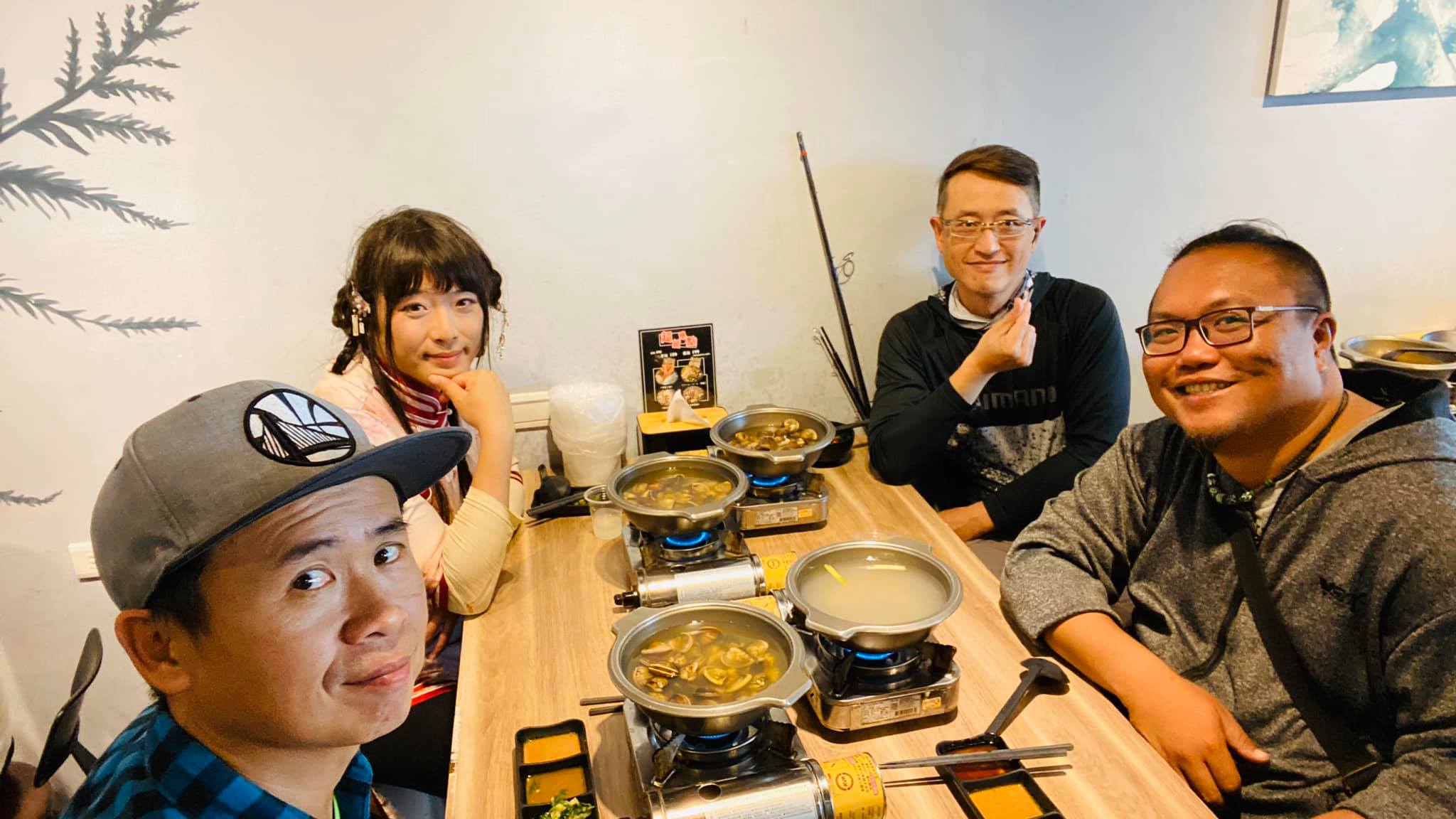 裝B大叔 - 這次的釣遊分享 真的是很成功 也順利的把池內的巨物請出 真是開心😃 | Facebook