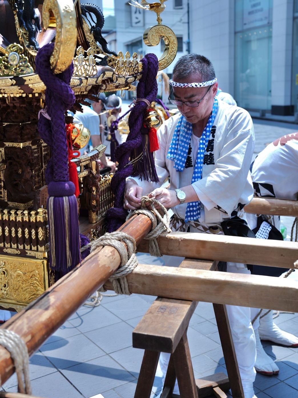 横浜元町ショッピングストリート - そろそろ素敵なコートが欲しい季節