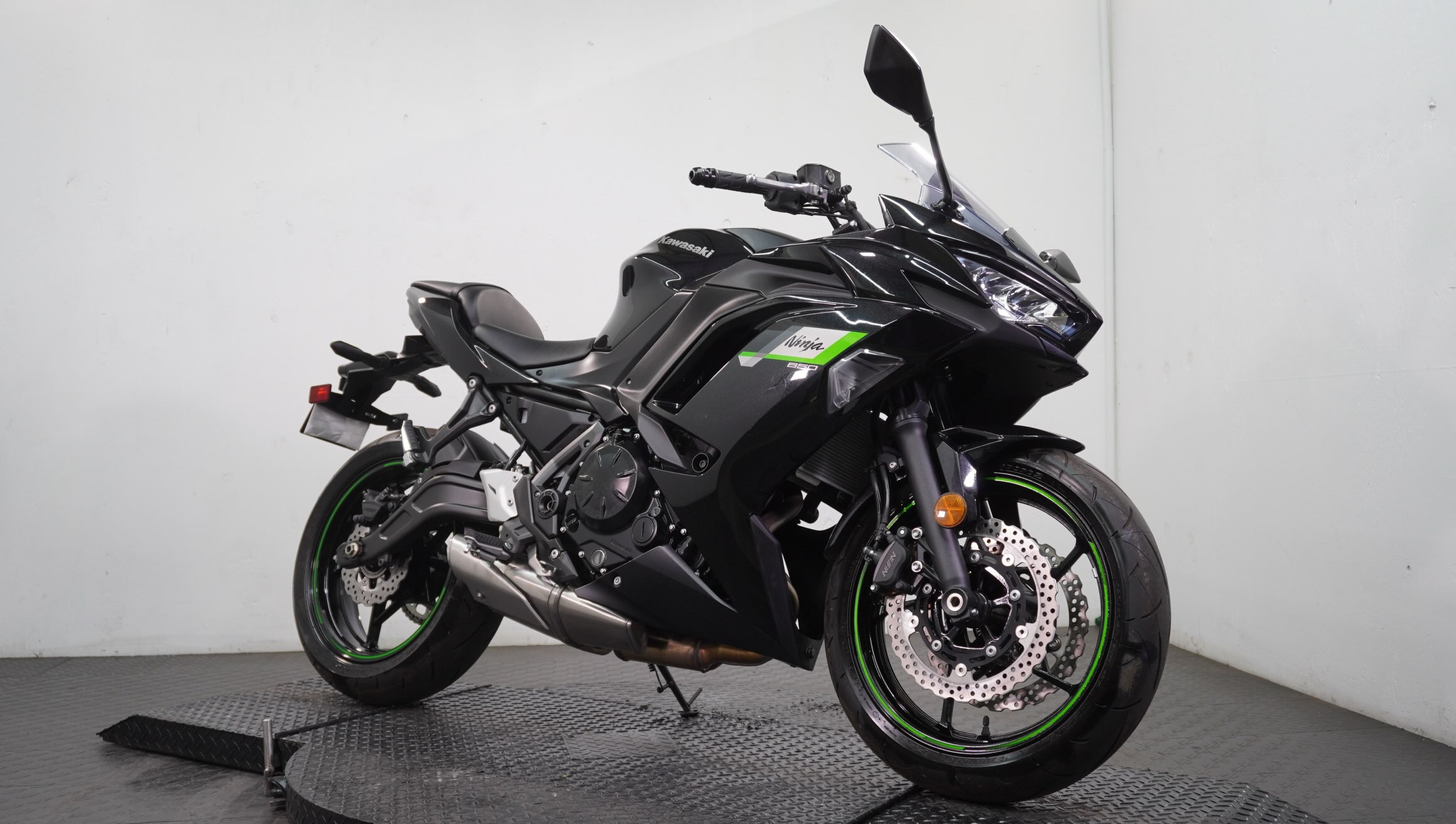 JUST IN: This 2025 Kawasaki Ninja 650 🔥 For only $8999 and with