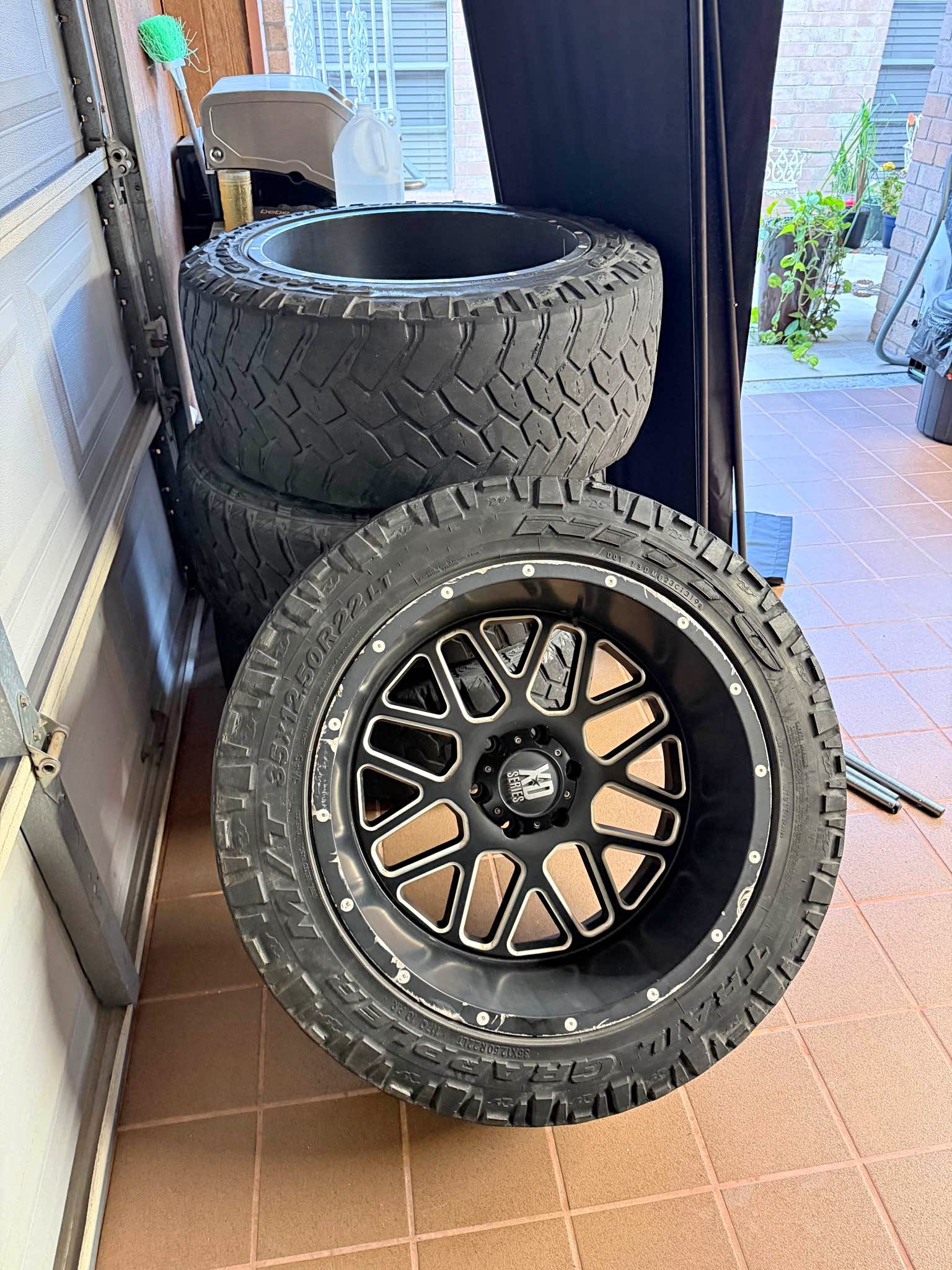 Rims Stubs 35x12 22in - Car Wheels, Tires & Parts - Houston, Texas ...