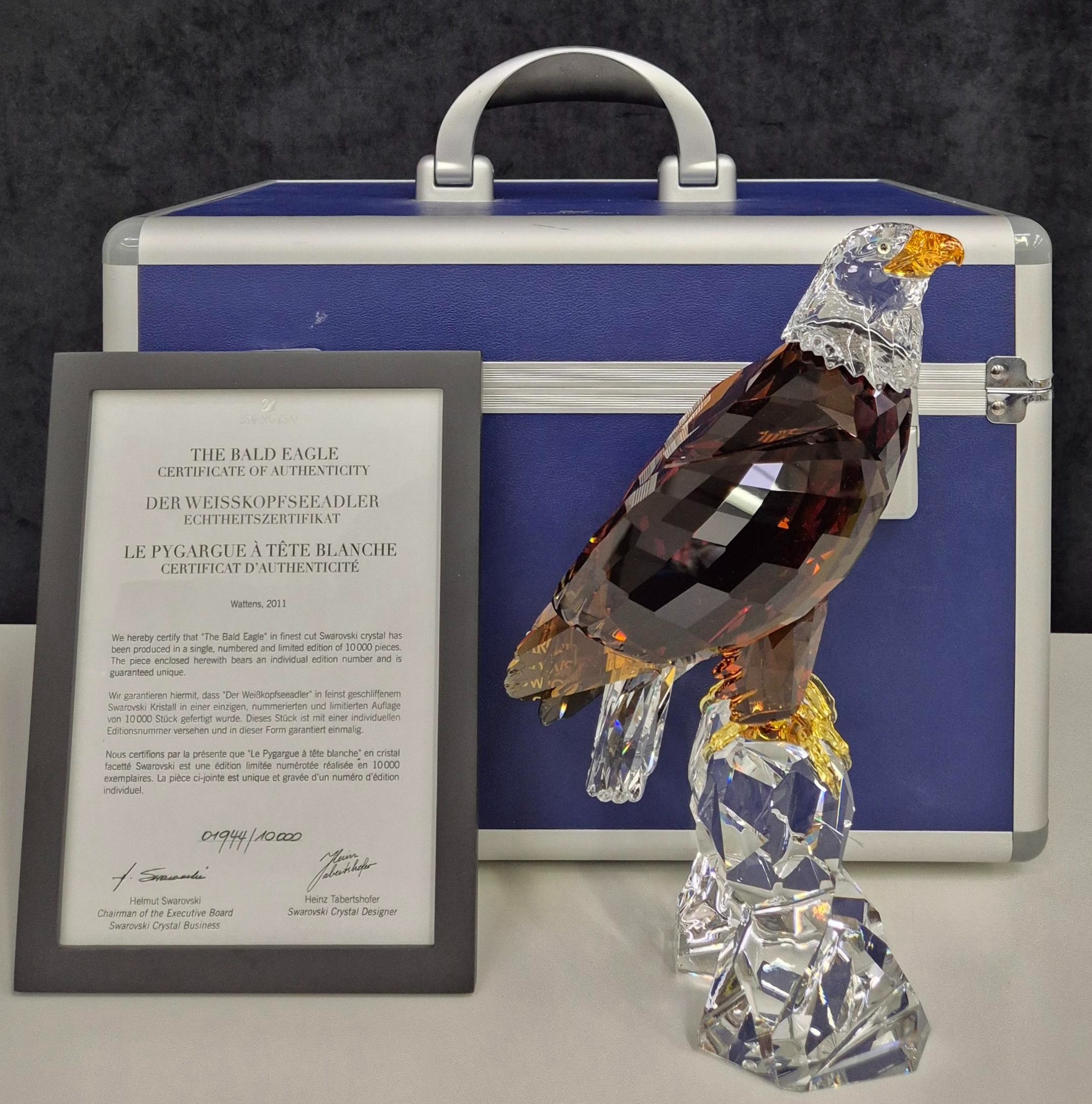 ✨ Sparkle for Less – Swarovski Crystal Auction ✨ Looking for the 