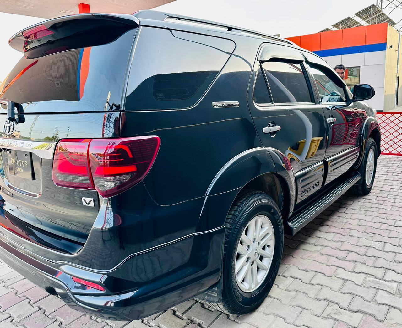 Toyota Fortuner 2015 model TRD Edition Sindh Registered just like