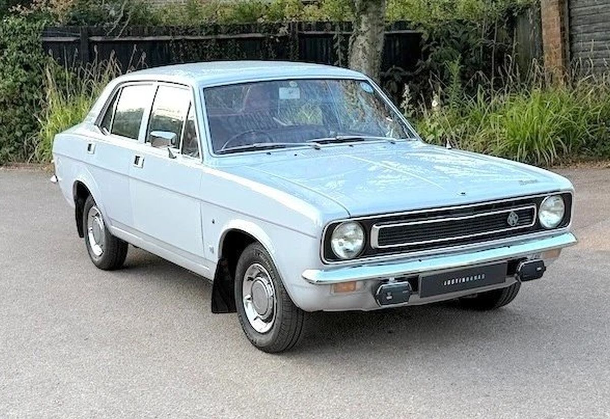1973 morris marina 1300 super deluxe sedan